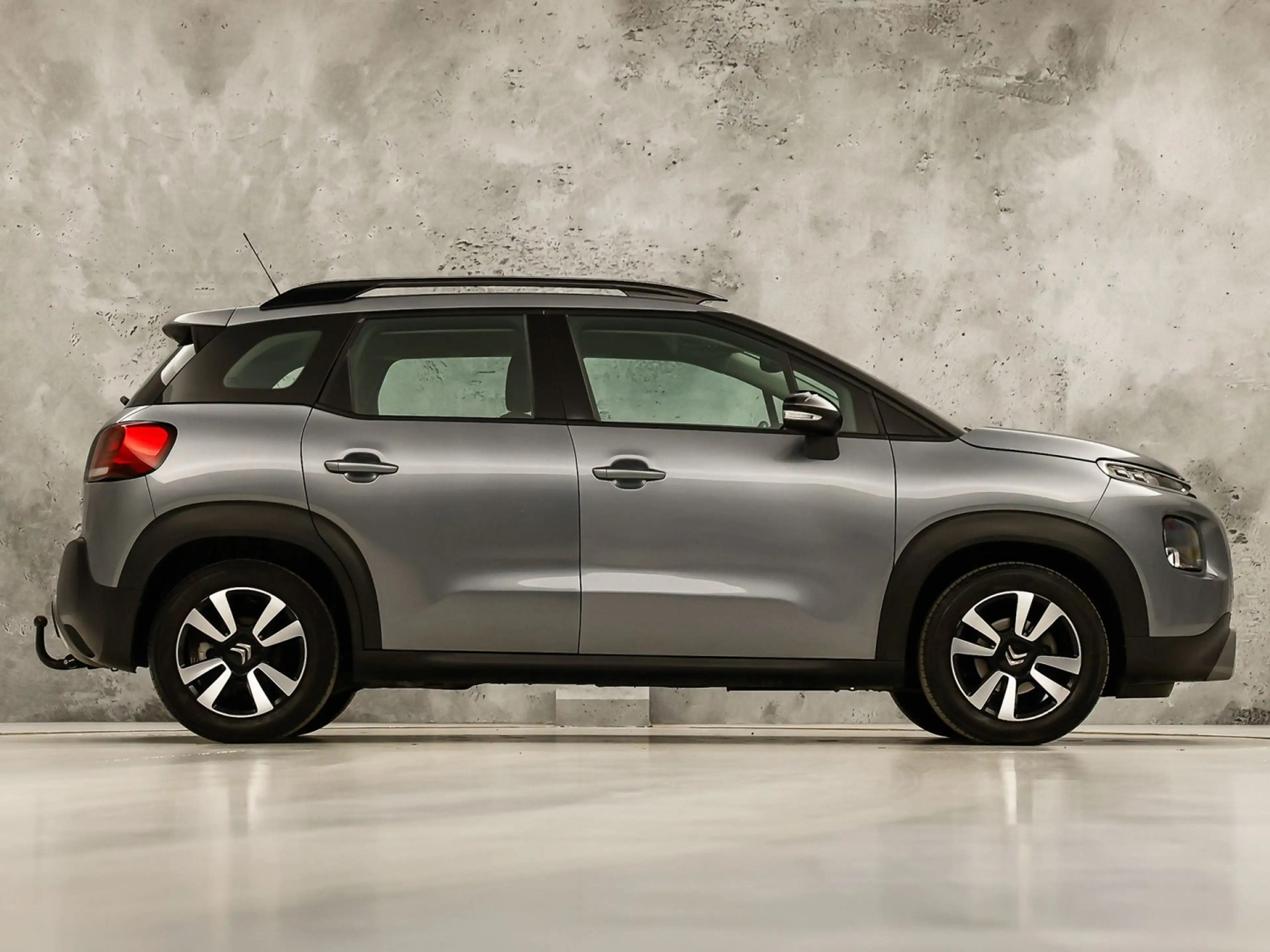 Citroen C3 Aircross 1.2 PureTech Sport (APPLE CARPLAY, GROOT NAVI, LOG — photo 4