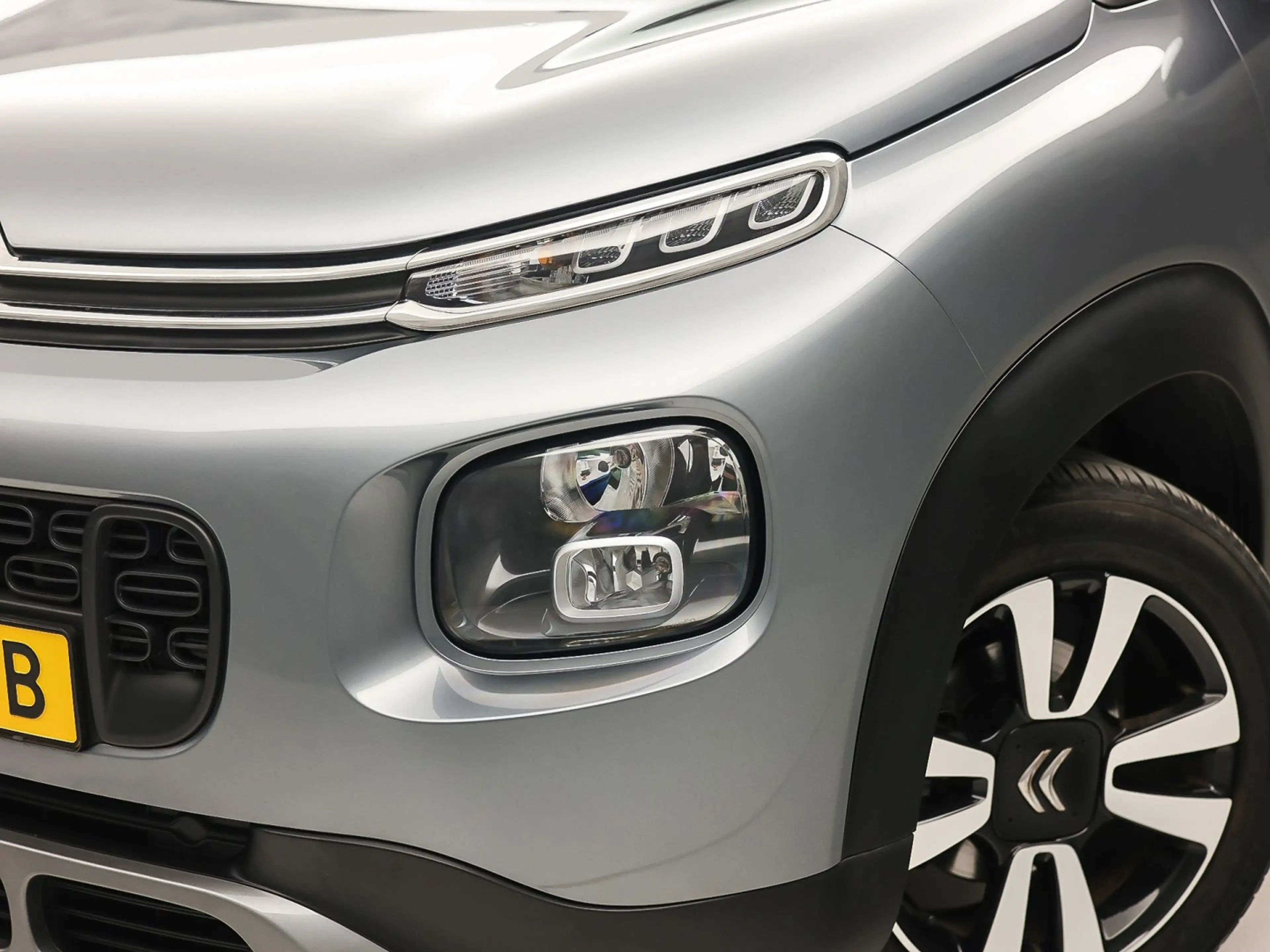 Citroen C3 Aircross 1.2 PureTech Sport (APPLE CARPLAY, GROOT NAVI, LOG — photo 11