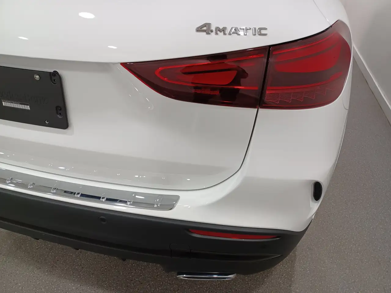 Mercedes-Benz GLA снимка Mercedes-Benz GLA