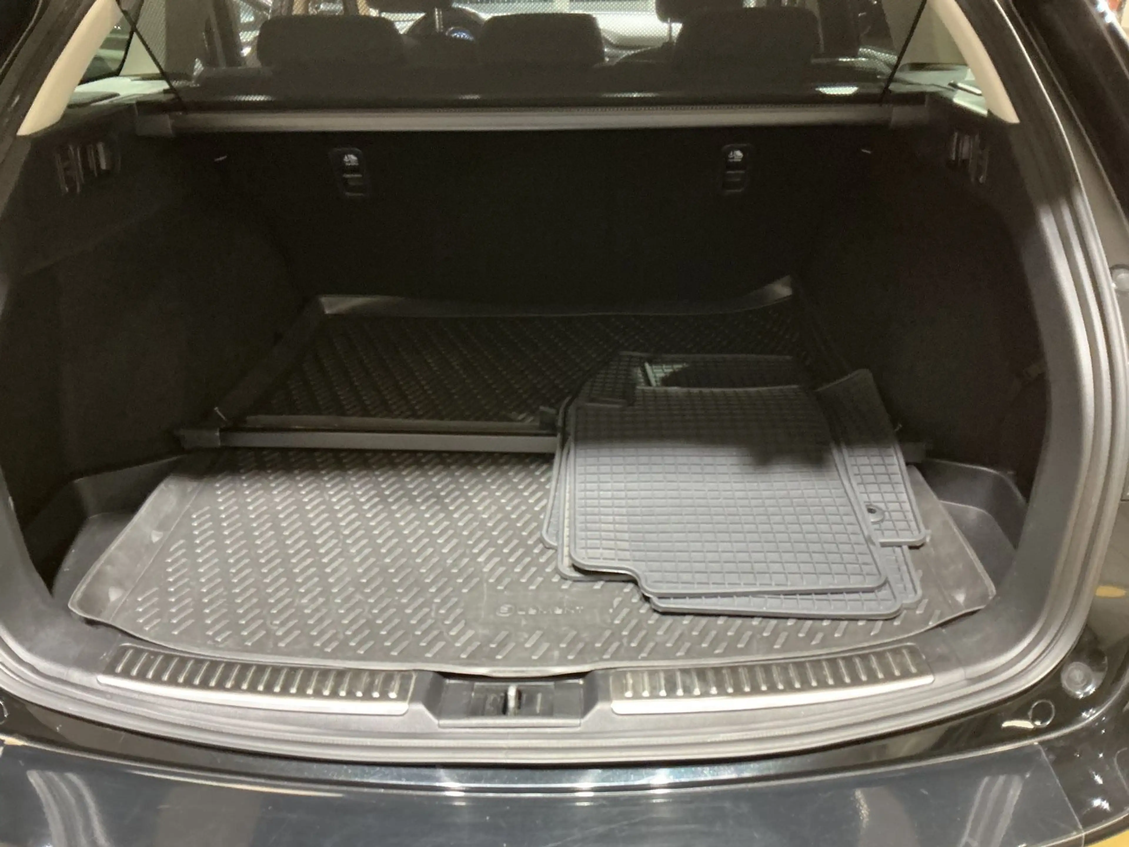 Mazda 6 Kombi KIZOKU*inklusive Winterräder* — photo 19
