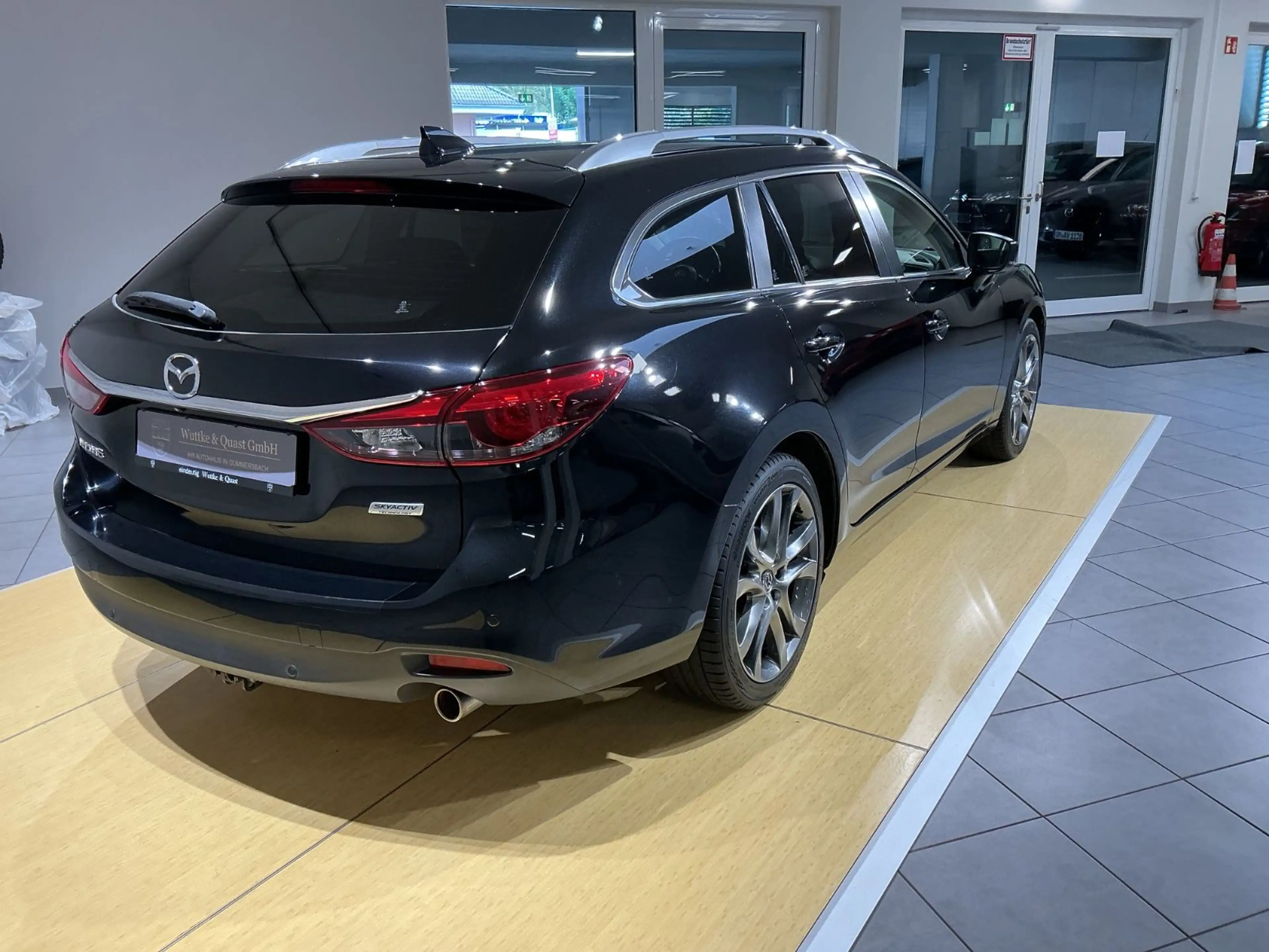 Mazda 6 Kombi KIZOKU*inklusive Winterräder* — photo 6