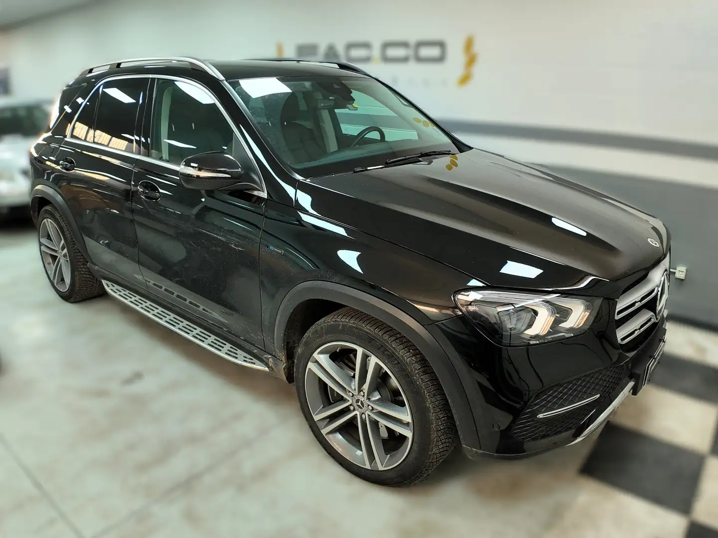 Mercedes-Benz GLE 350 GLE 350 de phev (e eq-power) Premium 4matic auto Zwart - 1
