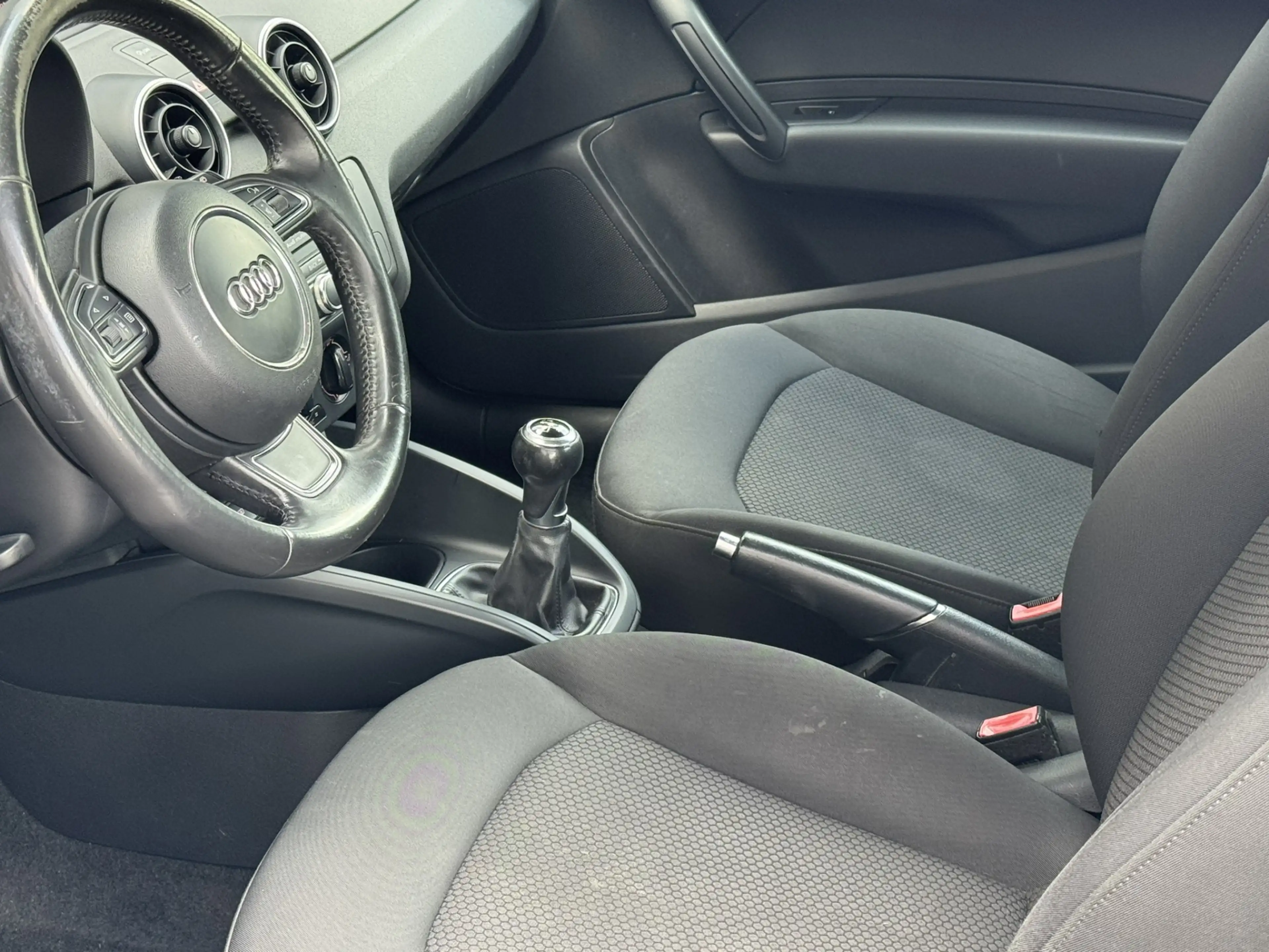 Audi A1 1.2 TFSI Admired | Airco | Multimedia | Nieuwe DB — photo 7