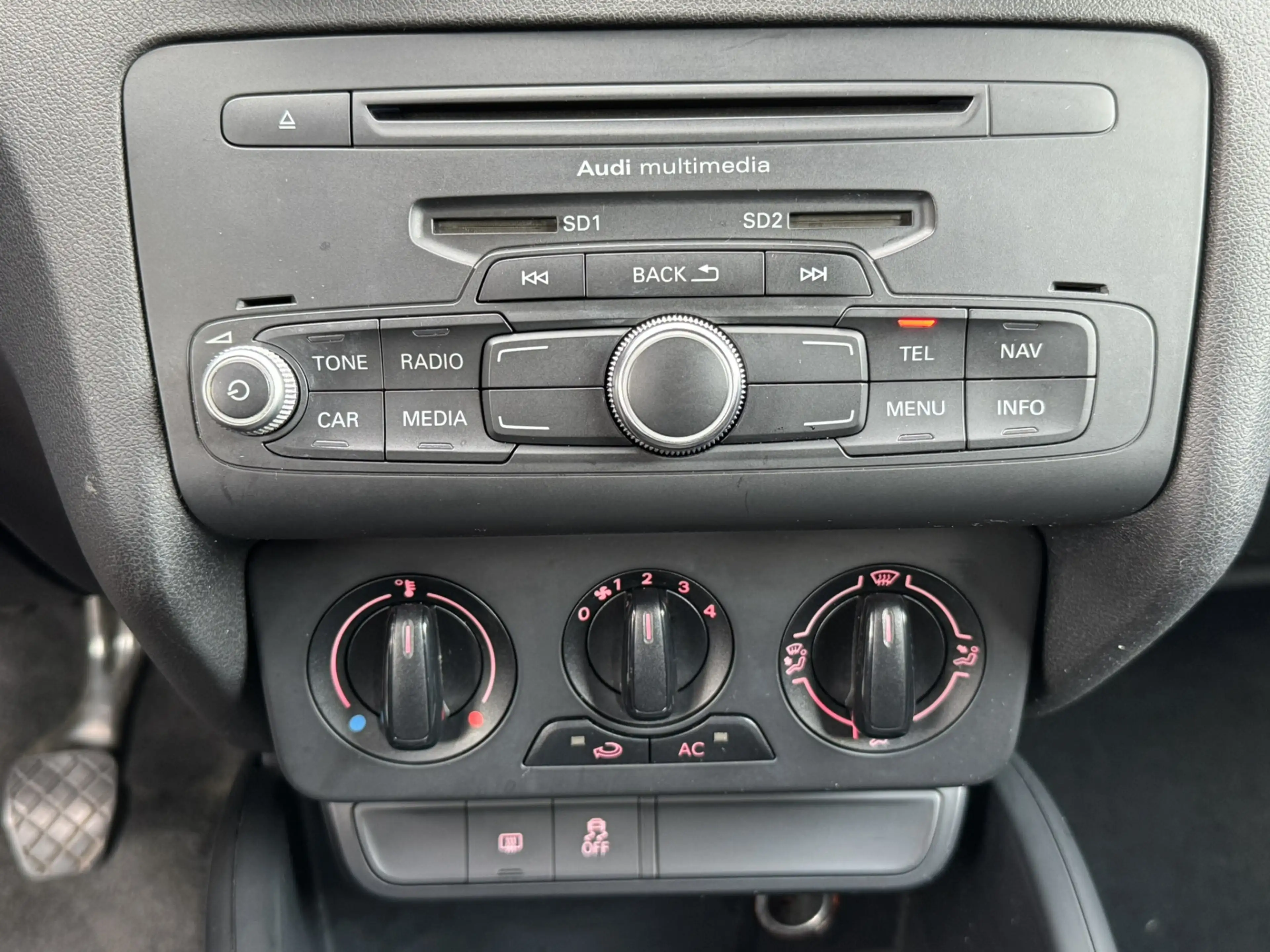 Audi A1 1.2 TFSI Admired | Airco | Multimedia | Nieuwe DB — photo 9