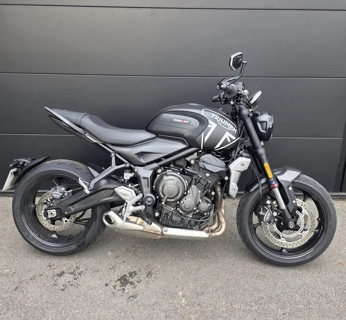 Triumph Trident 660 Noir - 2