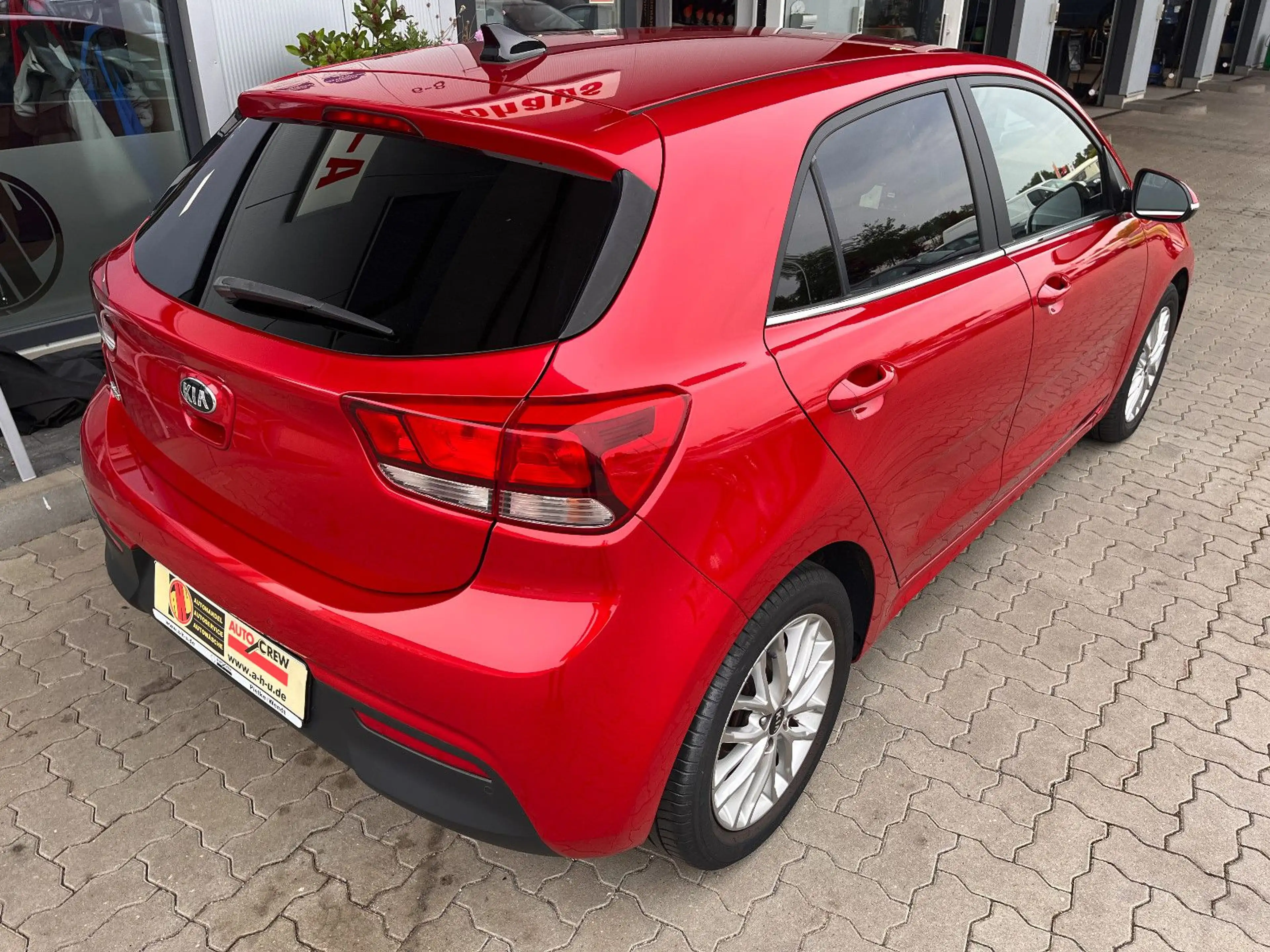 Kia Rio Spirit 1.3 — photo 7
