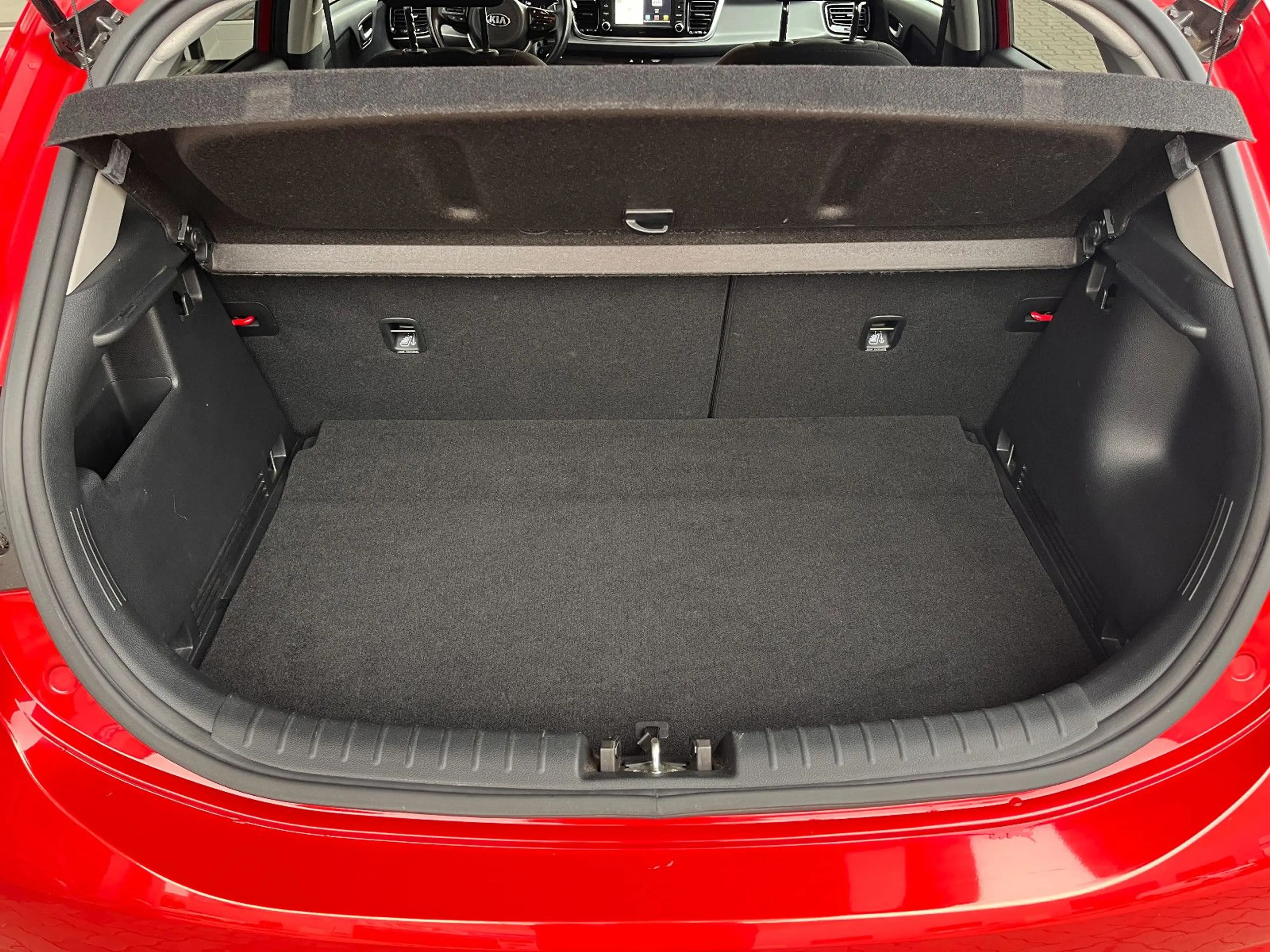Kia Rio Spirit 1.3 — photo 10