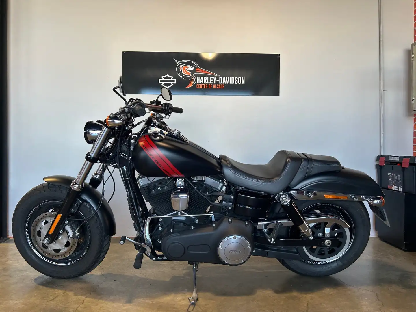 Harley-Davidson Dyna Fat Bob - 2