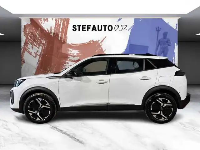 Peugeot 2008 view 4