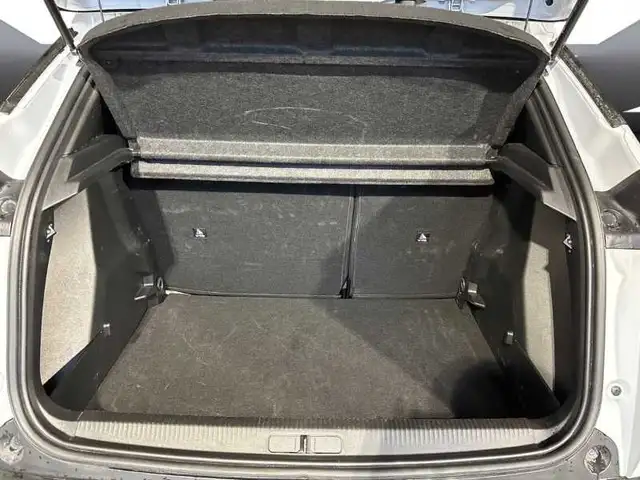 Peugeot 2008 view 7