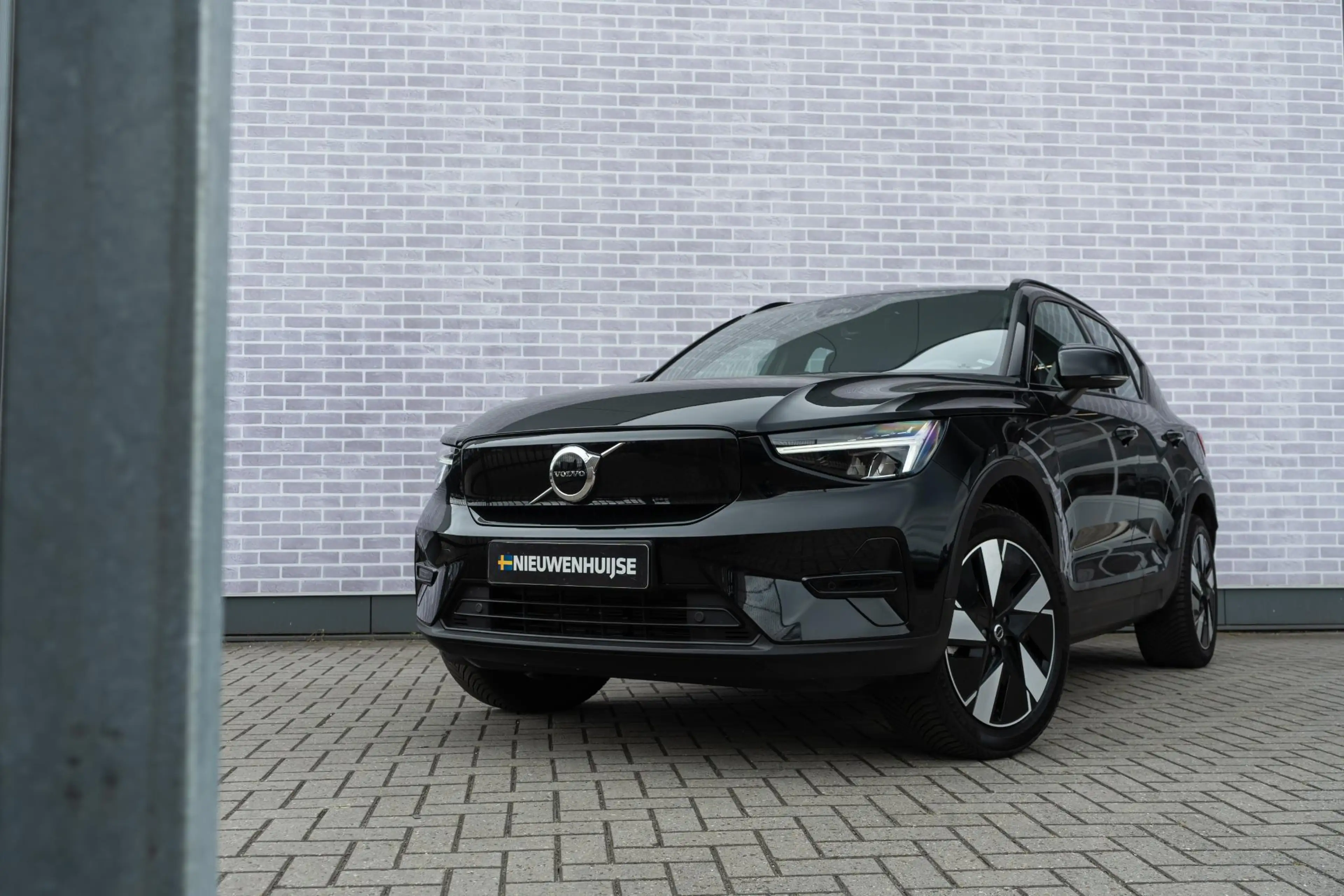 Volvo XC40 Single Motor Core 69 kWh — photo 9