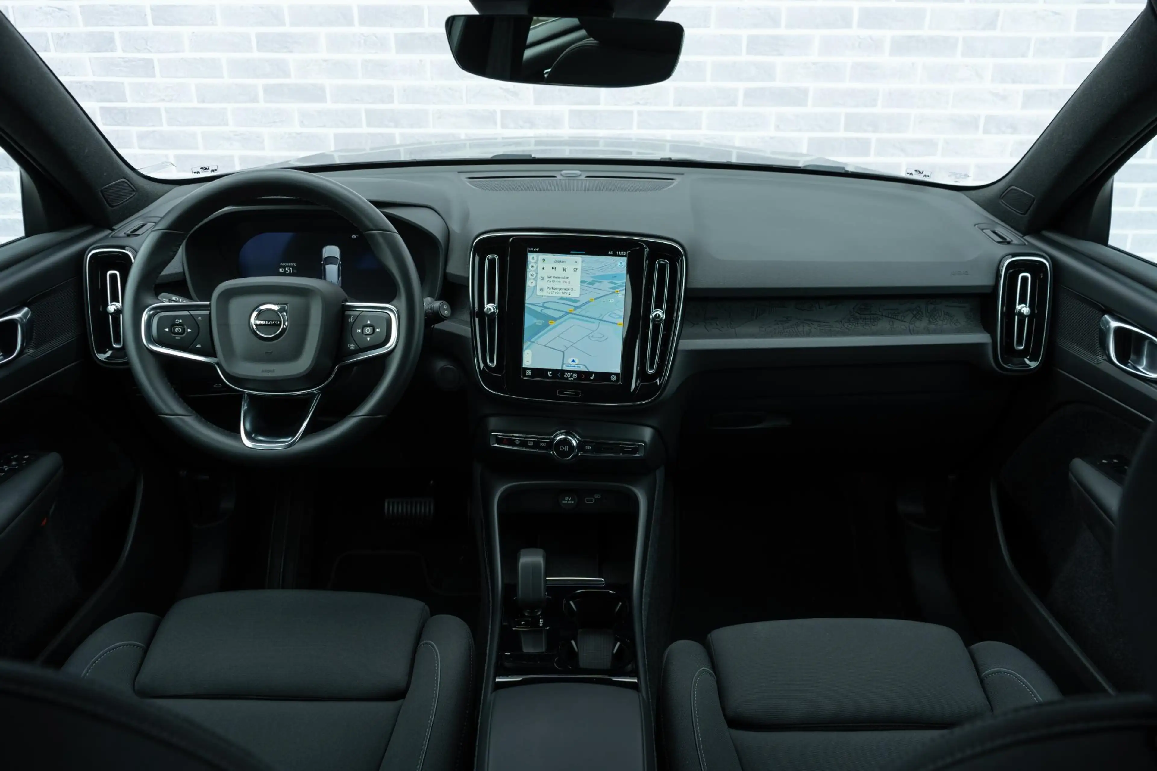 Volvo XC40 Single Motor Core 69 kWh — photo 4