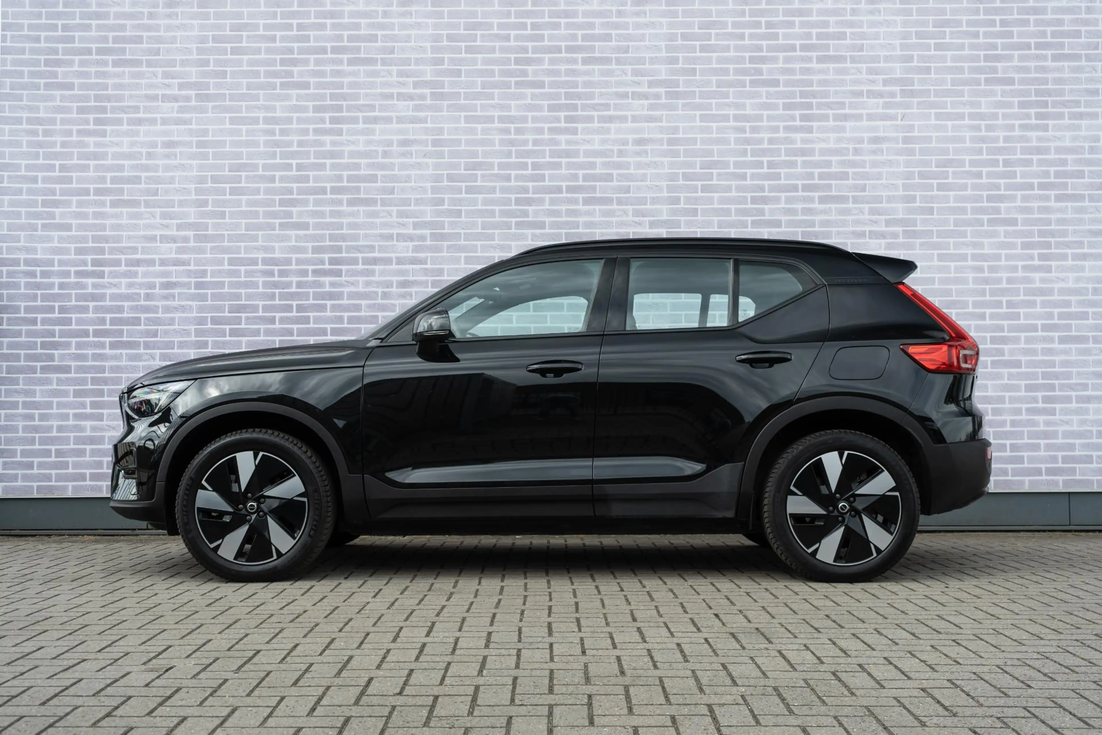 Volvo XC40 Single Motor Core 69 kWh — photo 10