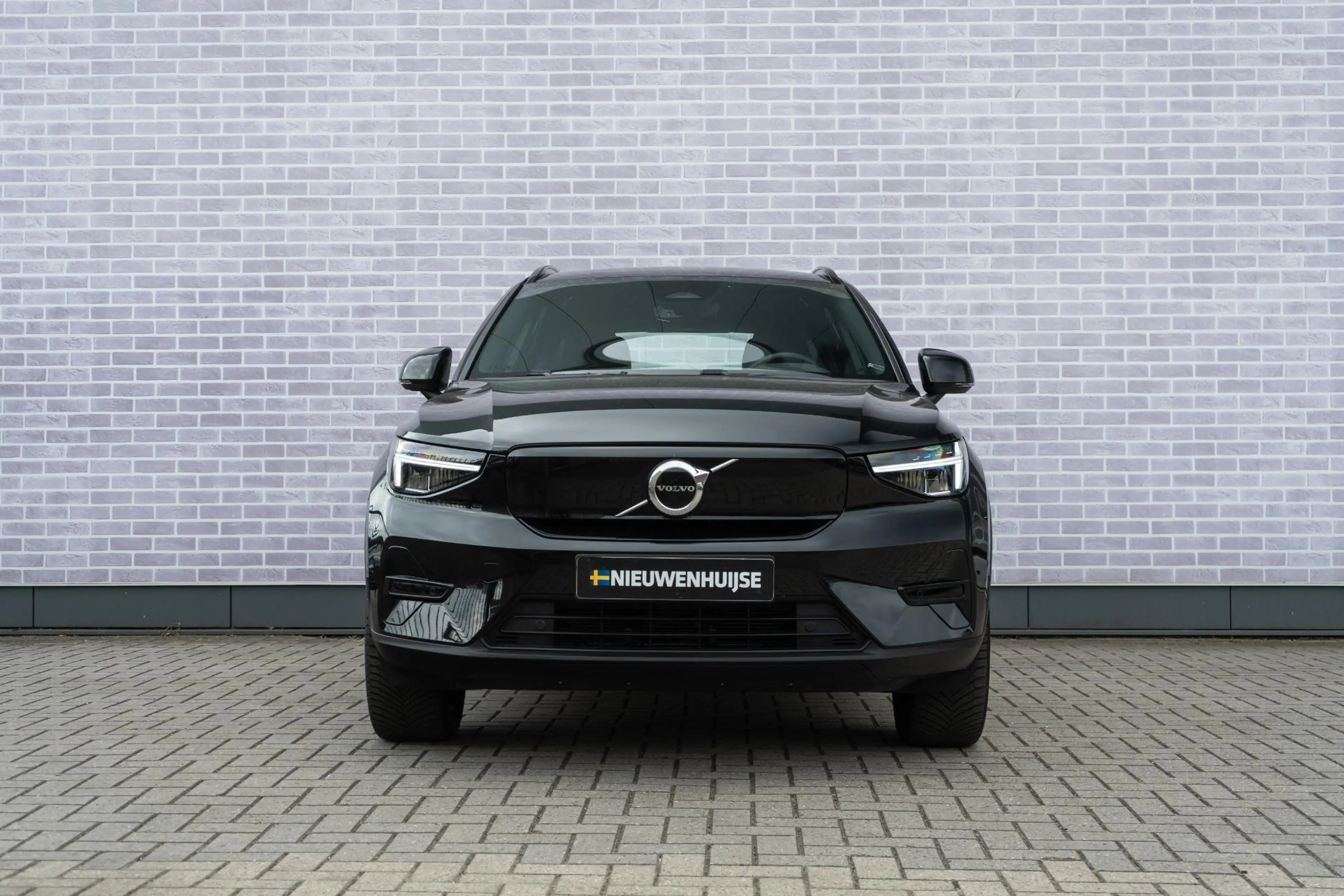Volvo XC40 Single Motor Core 69 kWh — photo 11