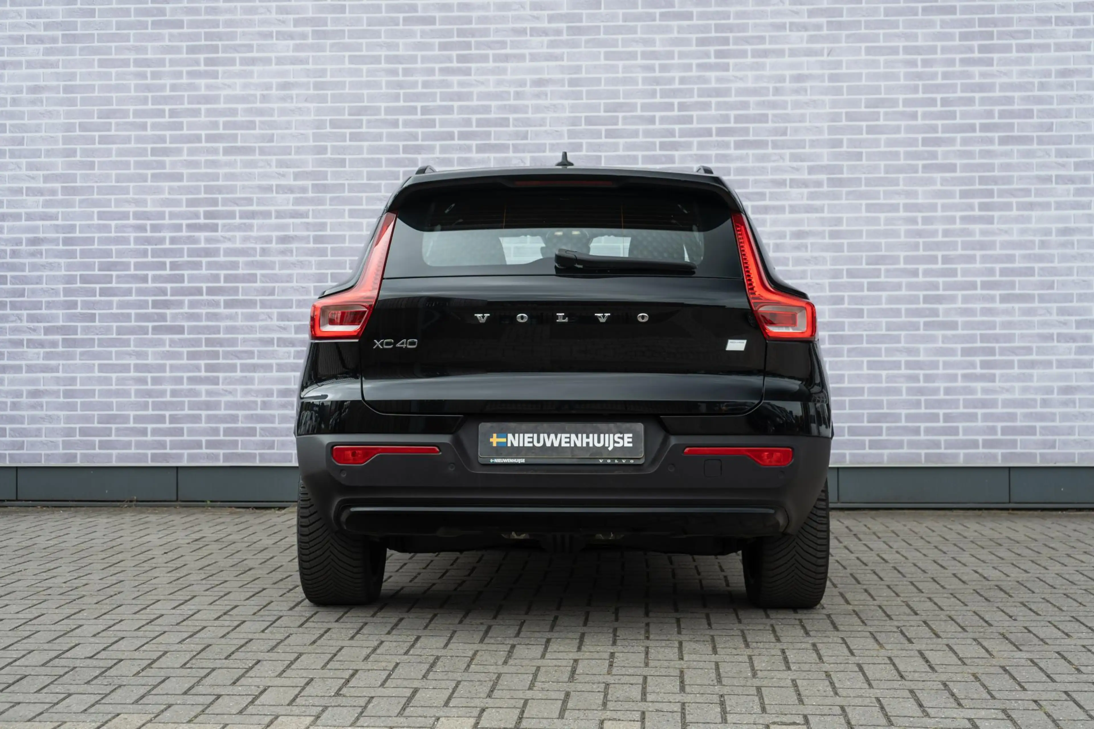 Volvo XC40 Single Motor Core 69 kWh — photo 12