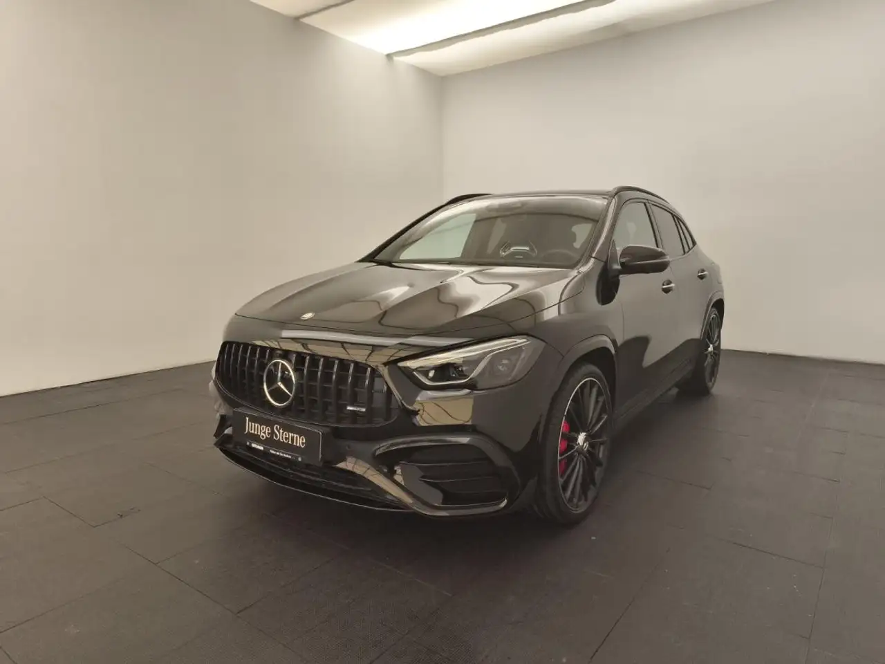 Mercedes-Benz GLA 35 AMG