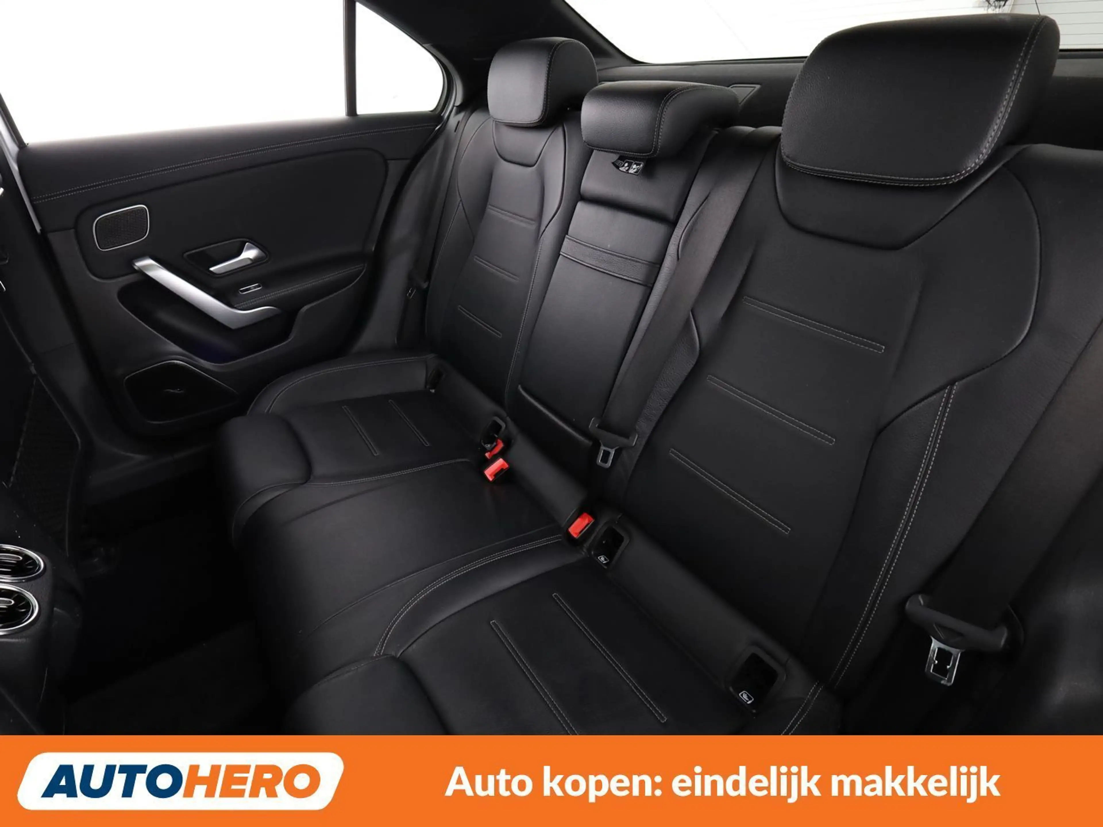 Mercedes-Benz A 220 A 220 AMG Line — photo 14