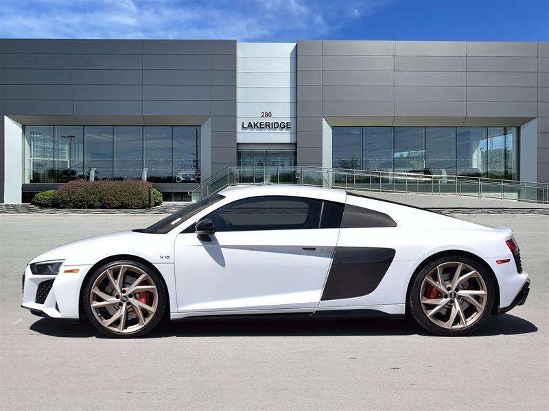 2023 Audi R8 LOWEST KM & PRICE IN CANADA | AUDI INSPECTED — photo 3