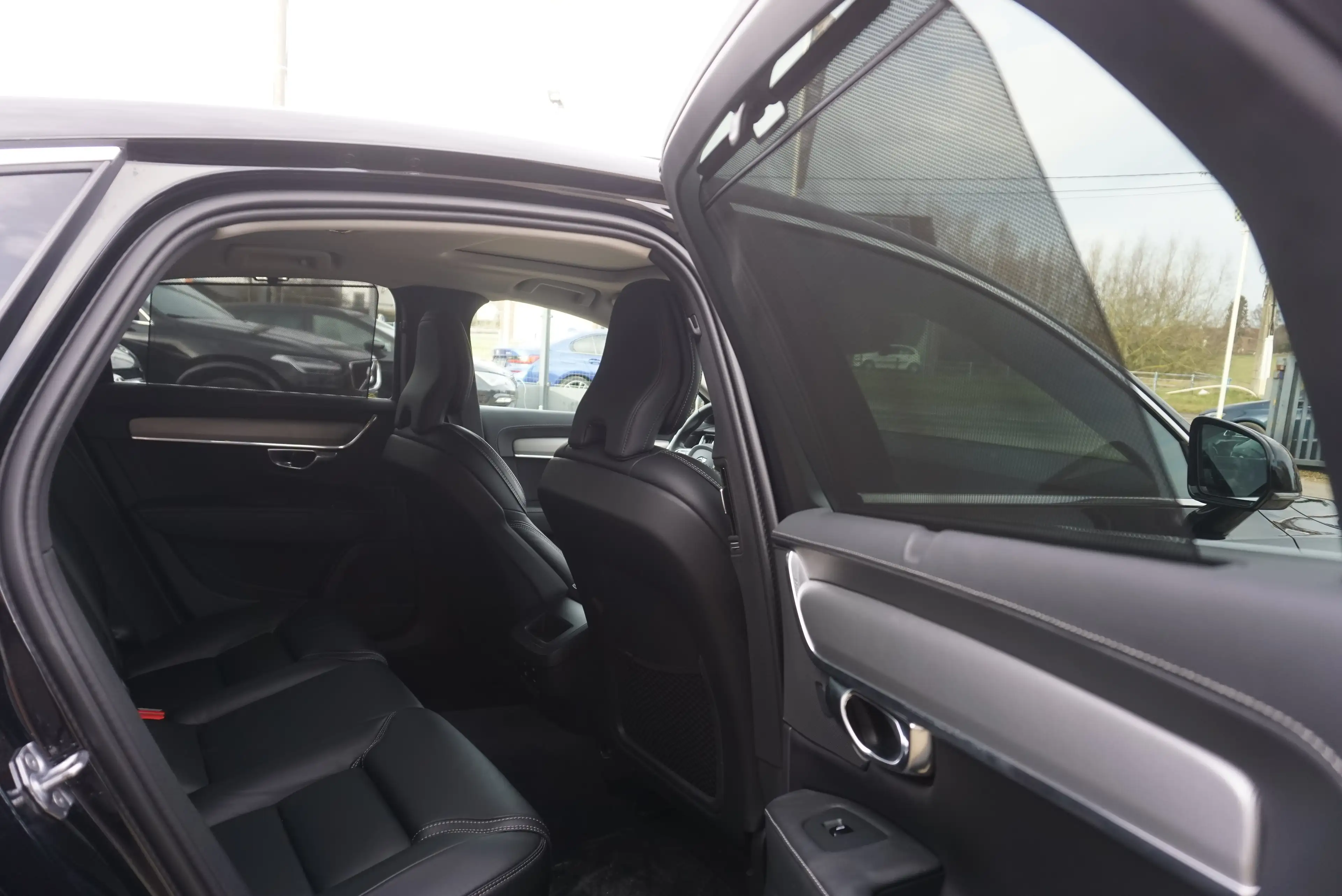 Volvo S90 2.0 D4 Inscription COCKPIT PANO CAM NAVI HARMAN — photo 12