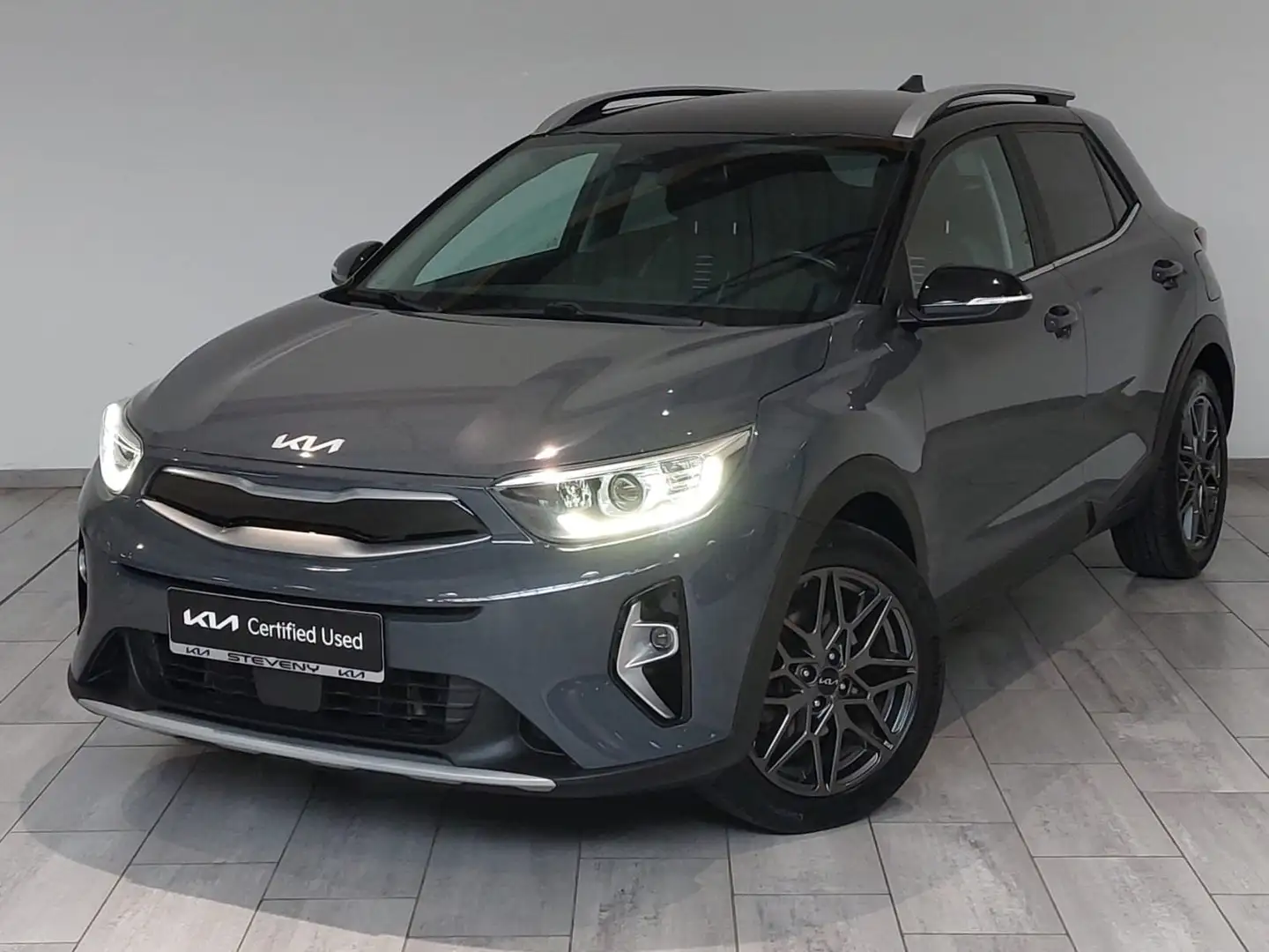 Kia Stonic BLACK EDITION Stonic 1.0 T ISG 100CV *GPS*CLIM Gris - 1