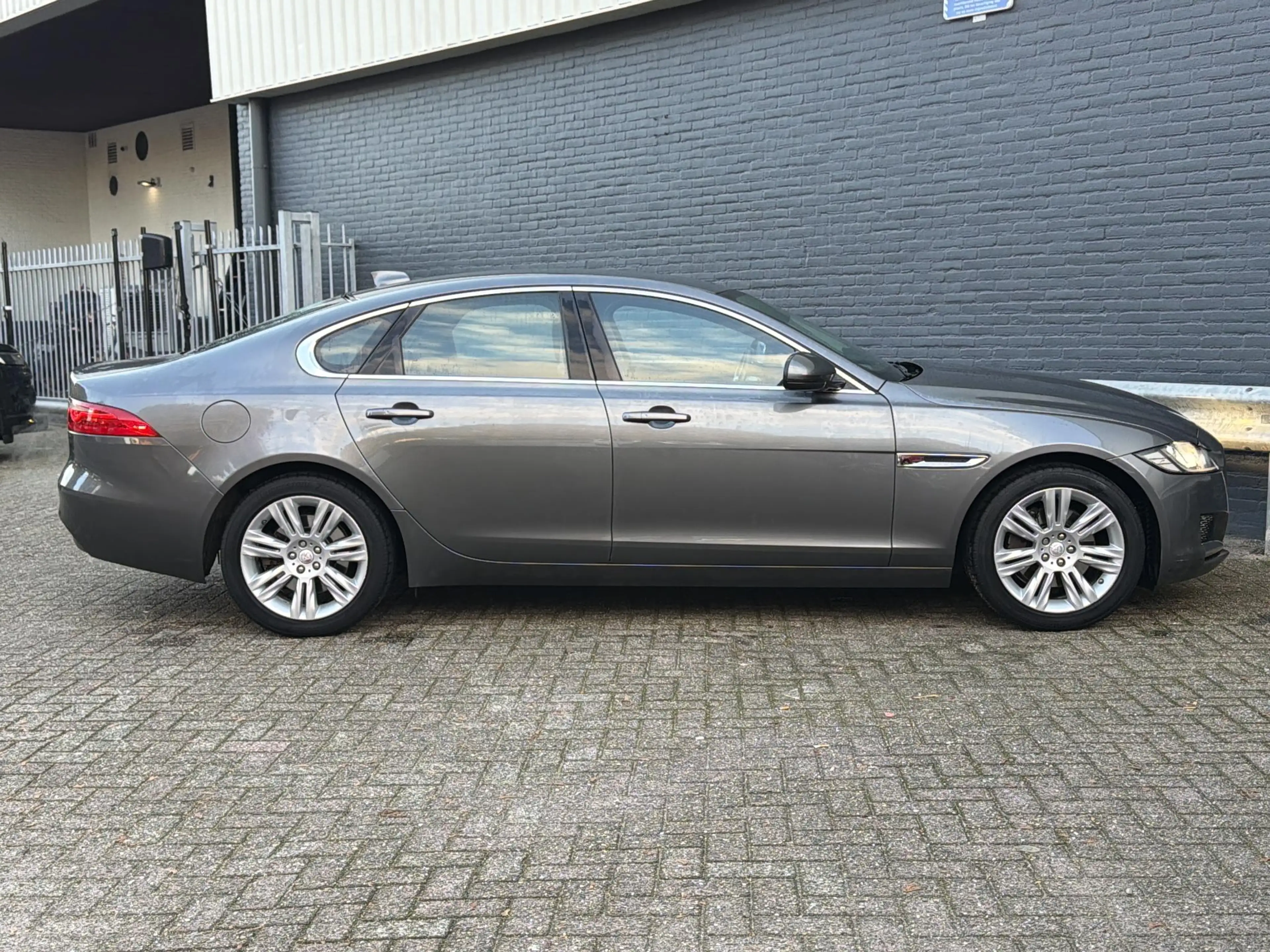 Jaguar XF 2.0D 120KW Aut. Pure | € 5.300,- NETTO! | Camera | — photo 7