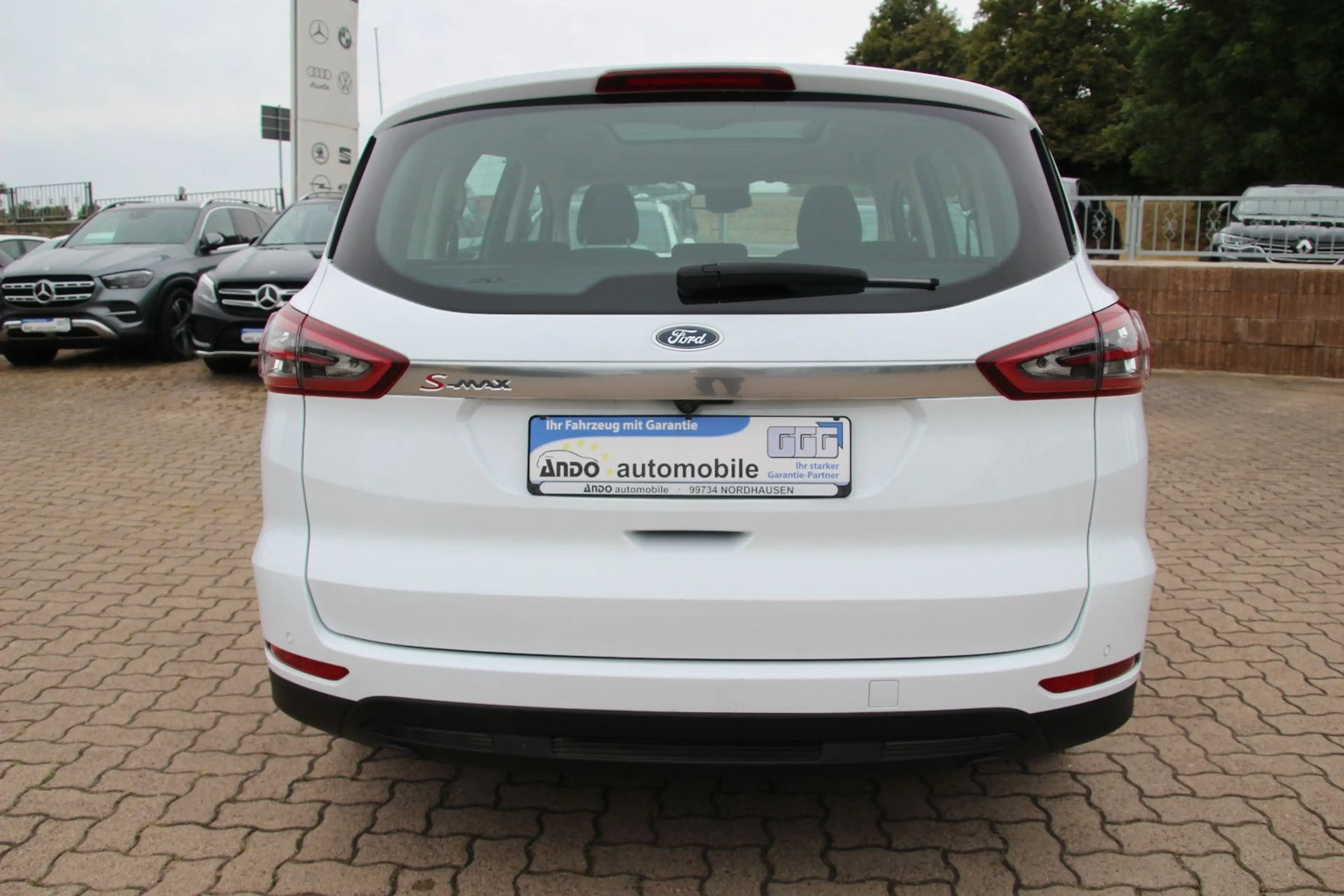 Ford S-Max 1.5 Titanium 7Sitzer LED/Pano/Keyless/Cam — photo 9