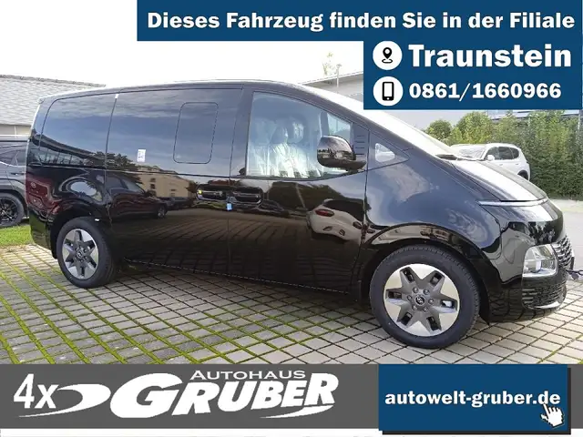 Hyundai STARIA Hybrid AT 9-Sitzer Prime+Panoramadach+Park-Paket