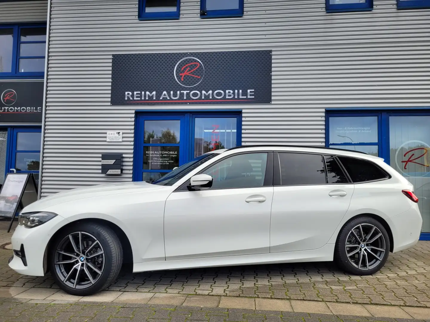 BMW 318 d Sport Line Touring *AUTOMATIK*LED*AHK*ALU* Blanc - 2