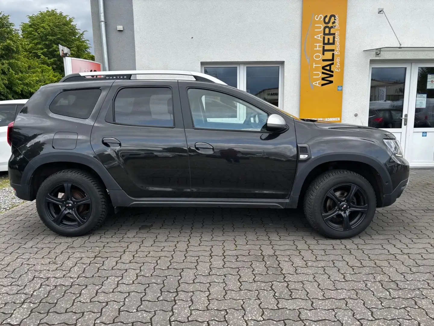 Dacia Duster II Prestige = Automatik - Leder - Kamera= Schwarz - 2