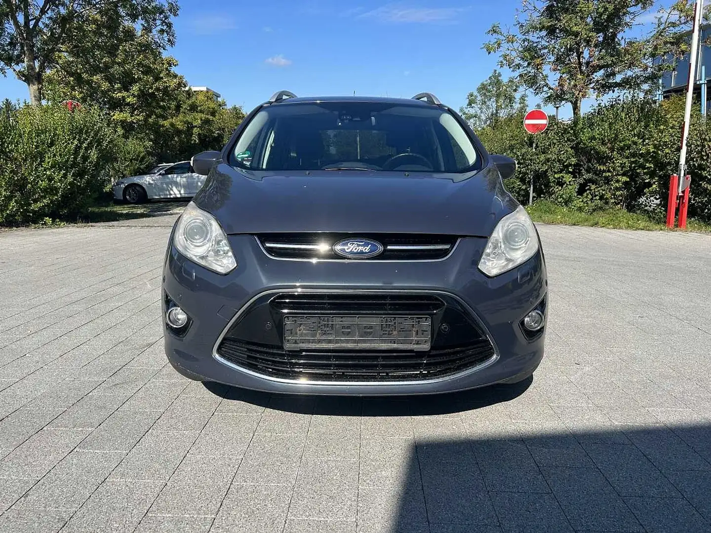 Ford Grand C-Max 1.6 EcoBoost Start-Stop-System Titanium Grau - 2