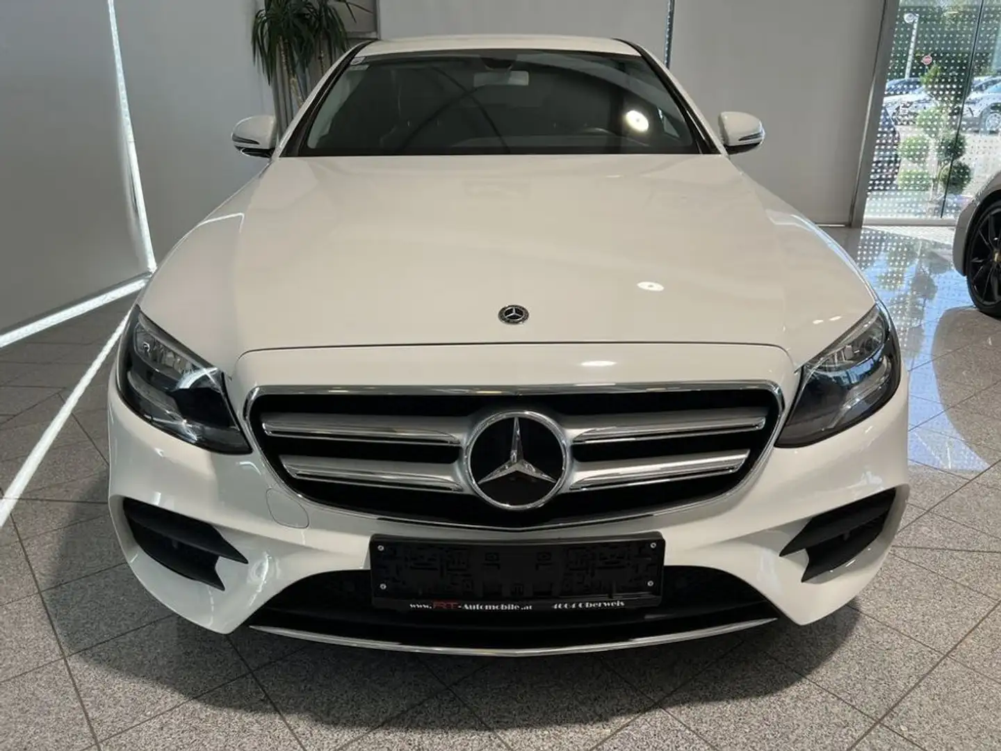 Mercedes-Benz E 200 d ''Tempomat, Sitzheizung'' Blanc - 2