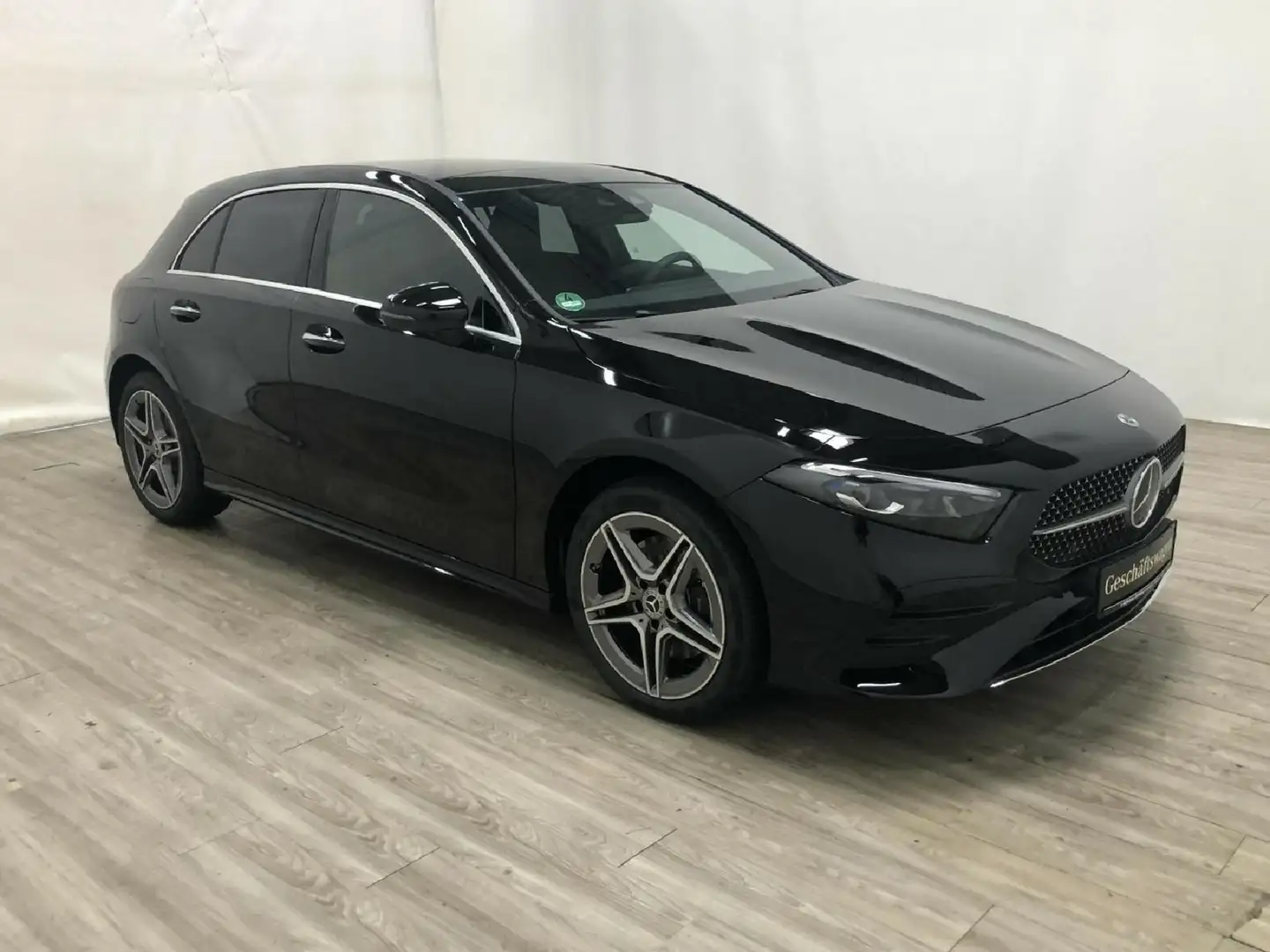 Mercedes-Benz A 250 e AMG Pano*MULTIBEAM*Memory*AHK*Distro*Kam Schwarz - 2