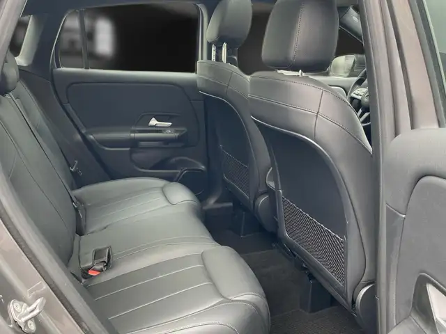 Mercedes-Benz 250 view 15