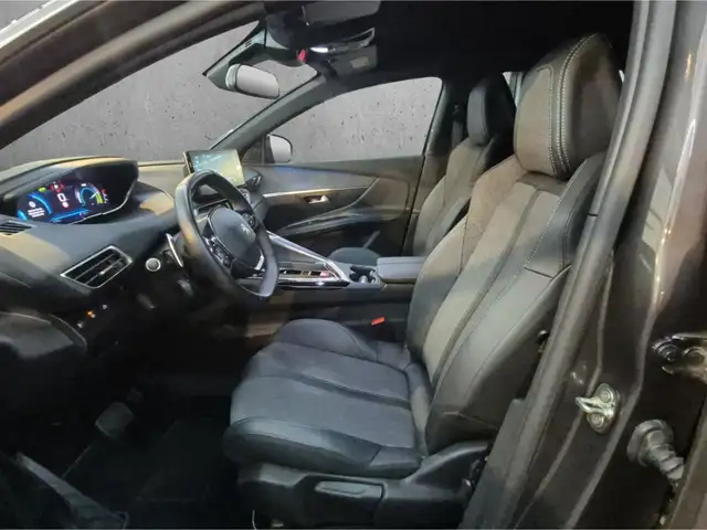 Peugeot 3008 view 9