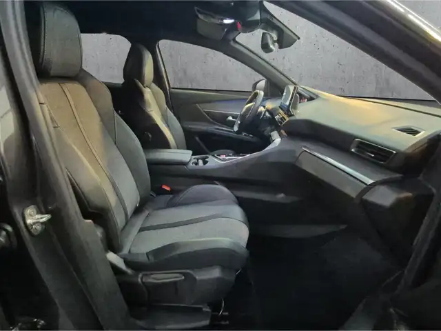 Peugeot 3008 view 13