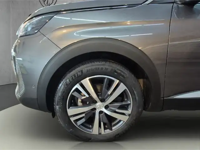 Peugeot 3008 view 11