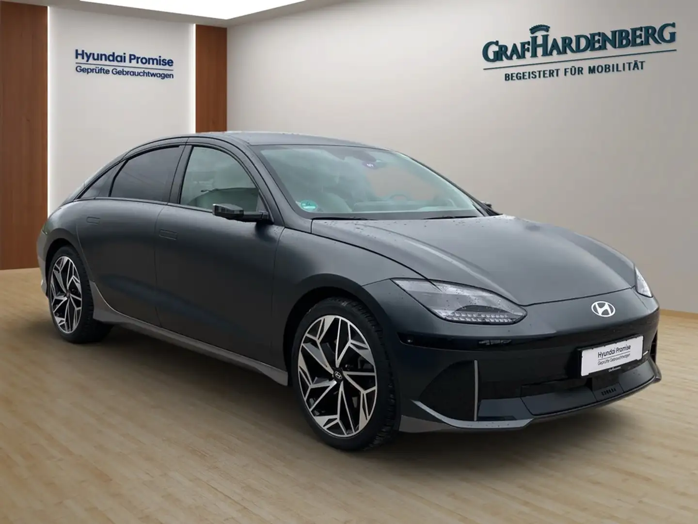 Hyundai IONIQ 6 77,4 kWh Batt. UNIQ-Paket Elektro 4WD Gris - 2
