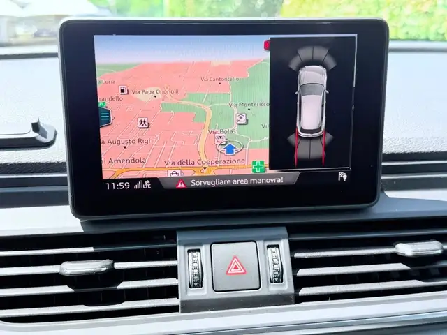 Audi Q5 view 15