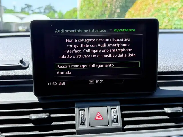 Audi Q5 view 16