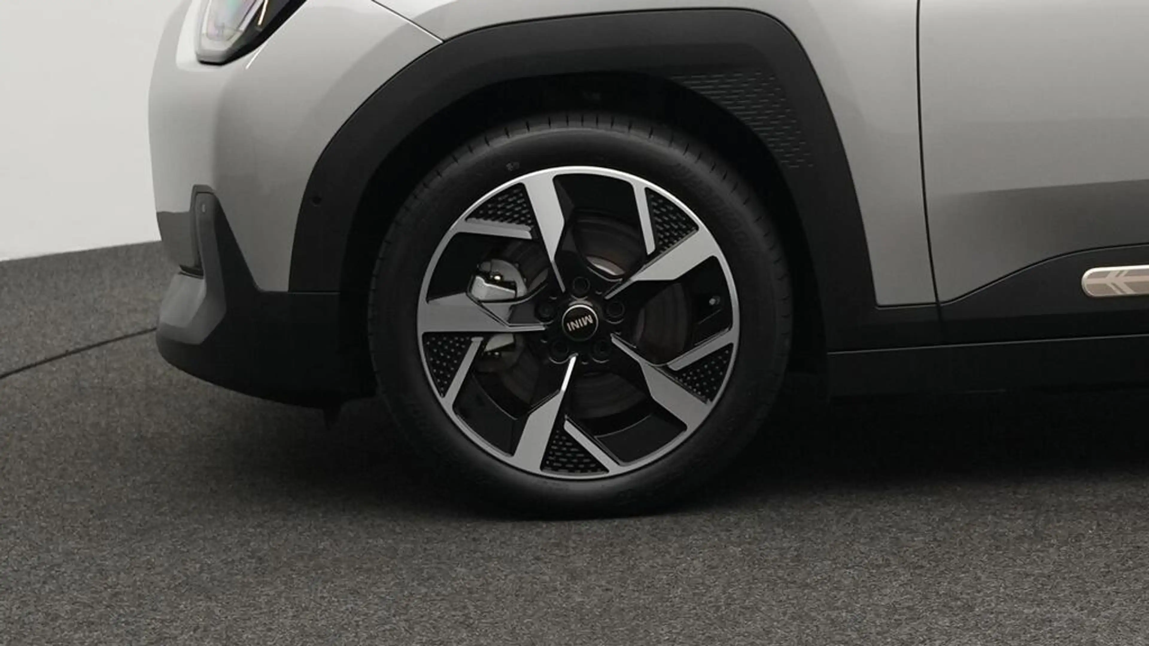 MINI Aceman Classic Trim — photo 12
