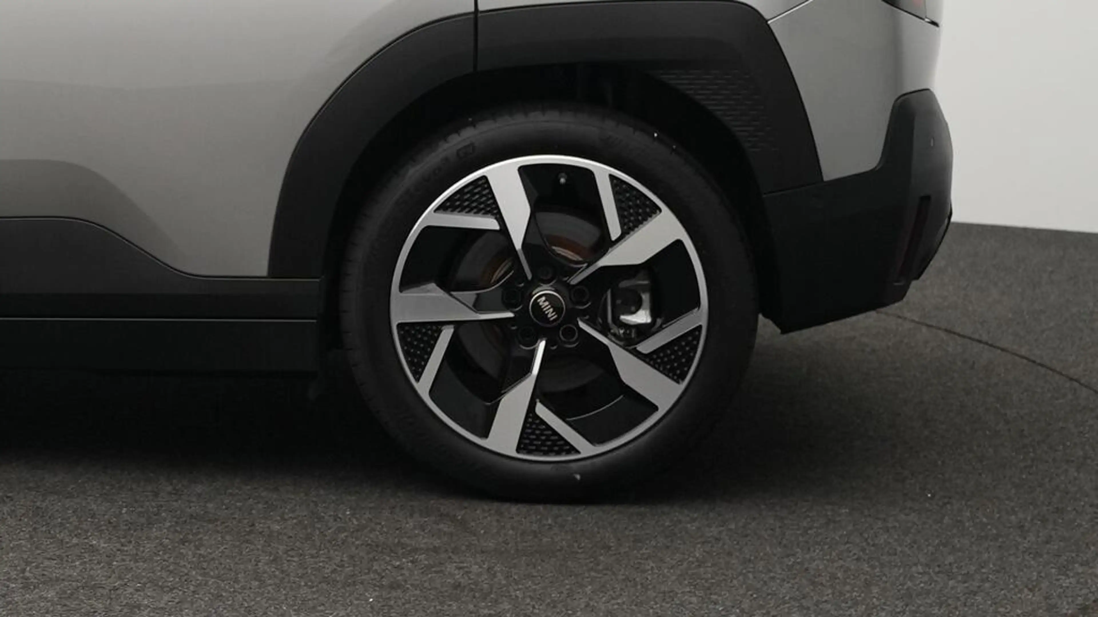 MINI Aceman Classic Trim — photo 9