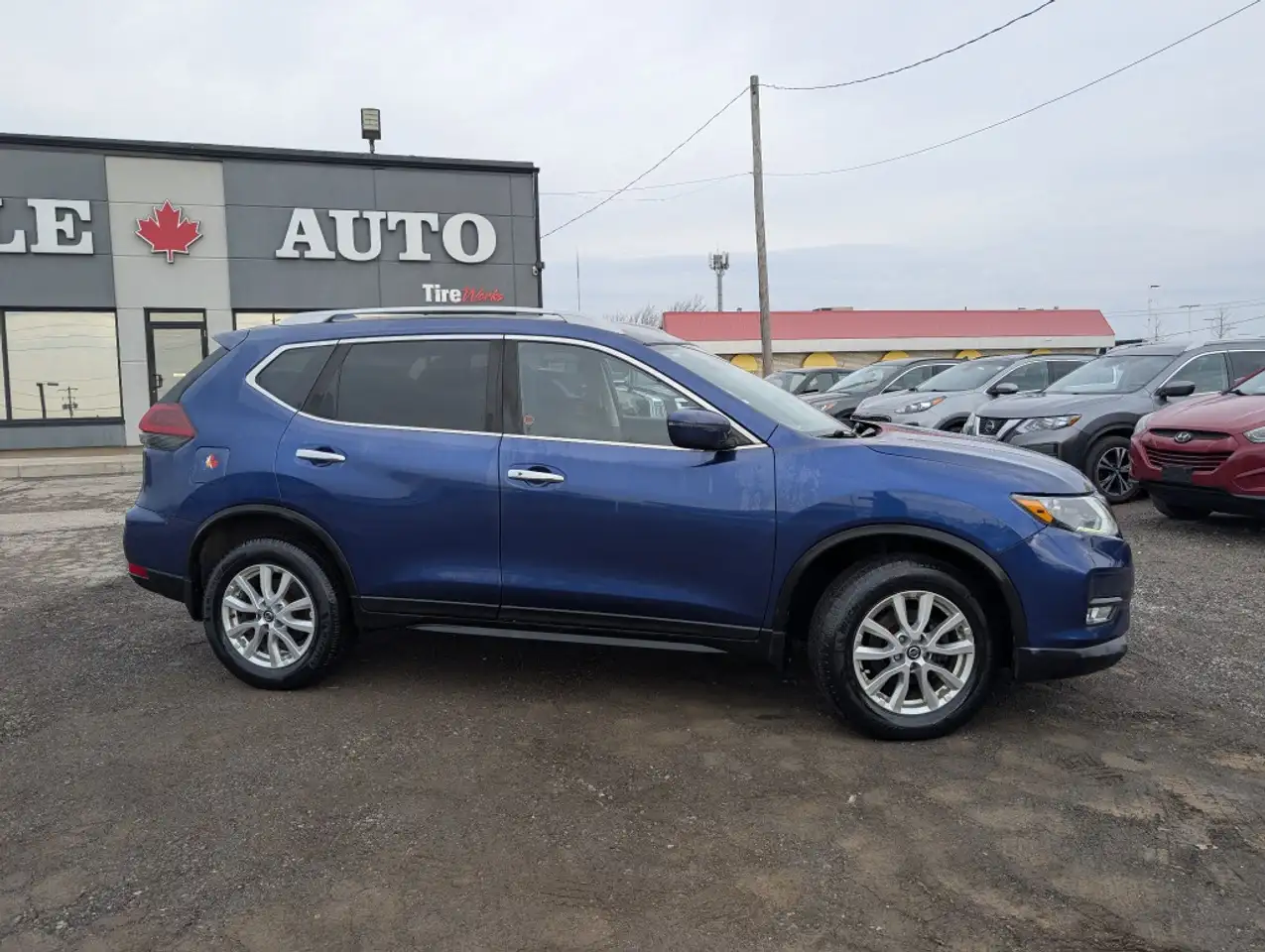 Nissan Rogue снимка Nissan Rogue