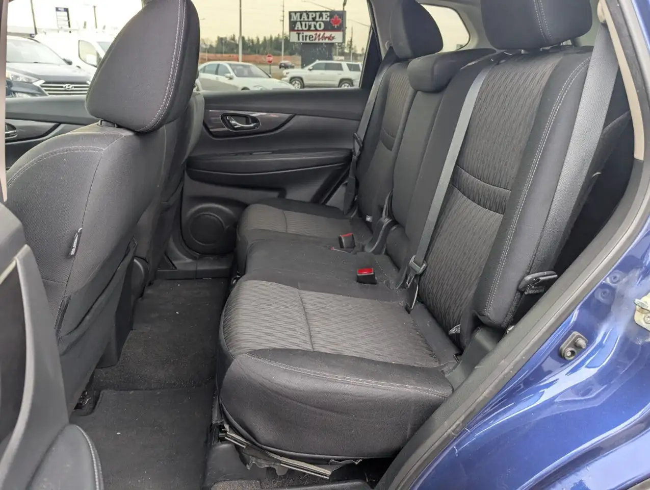 Nissan Rogue снимка Nissan Rogue