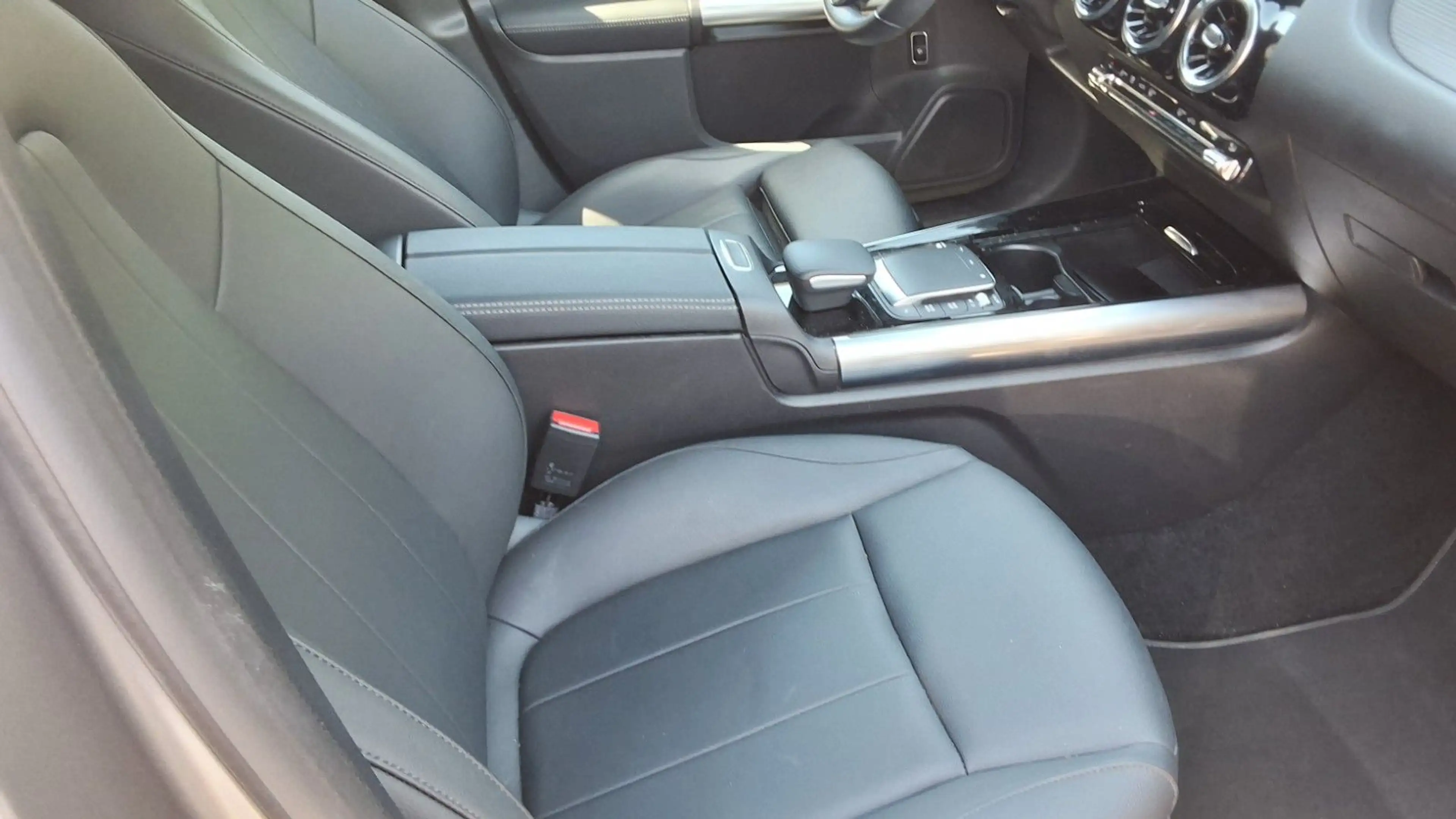 Mercedes-Benz GLA 220 d Progressive leder,Navigation,Automatik — photo 15