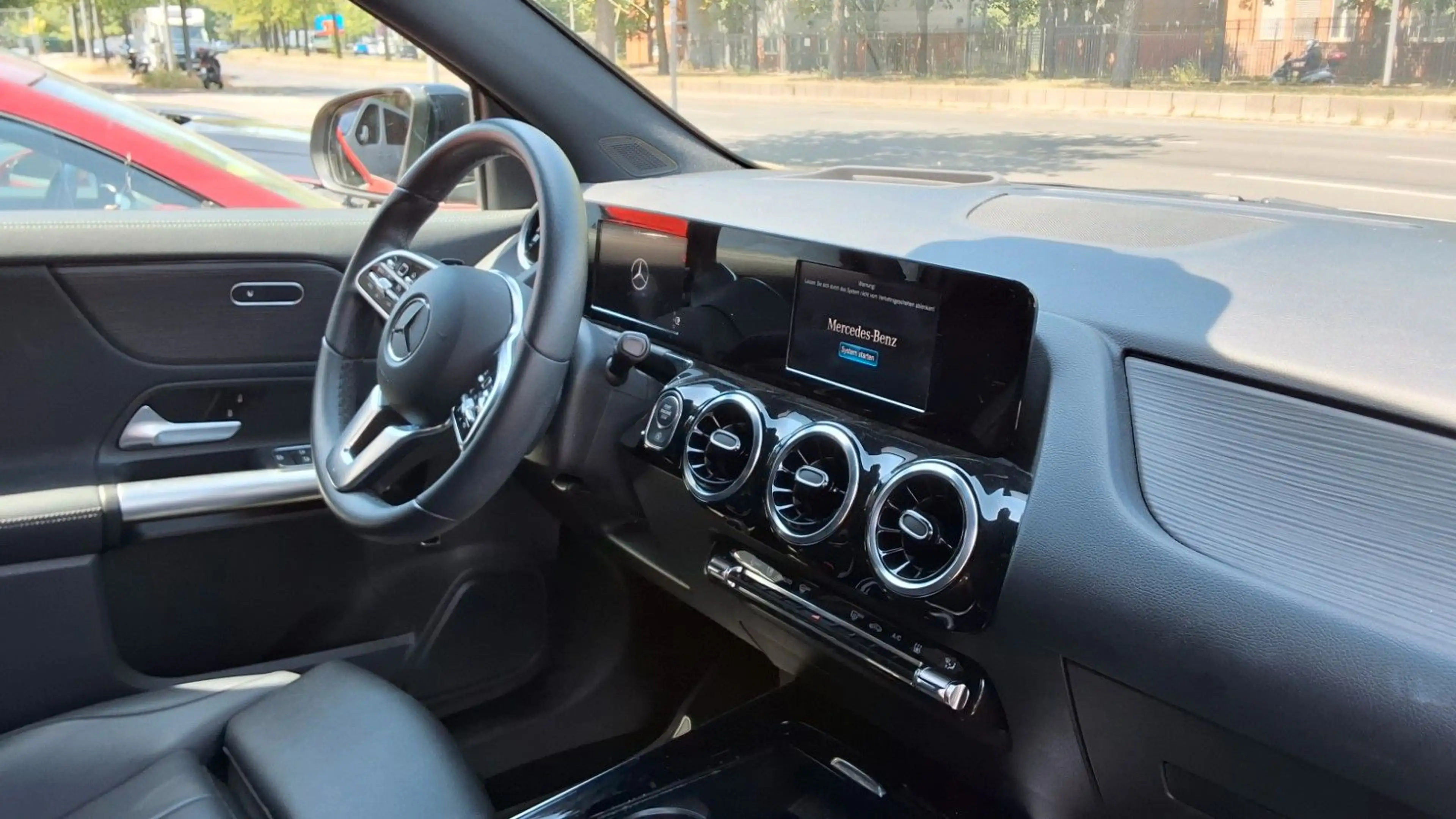 Mercedes-Benz GLA 220 d Progressive leder,Navigation,Automatik — photo 7