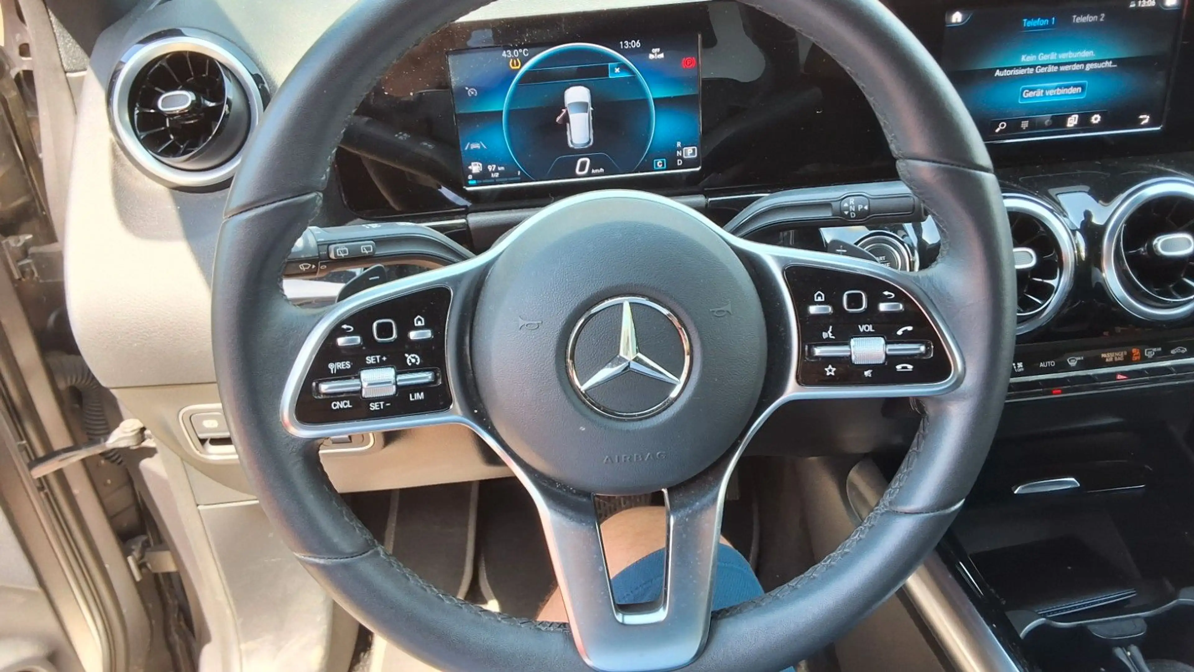 Mercedes-Benz GLA 220 d Progressive leder,Navigation,Automatik — photo 11