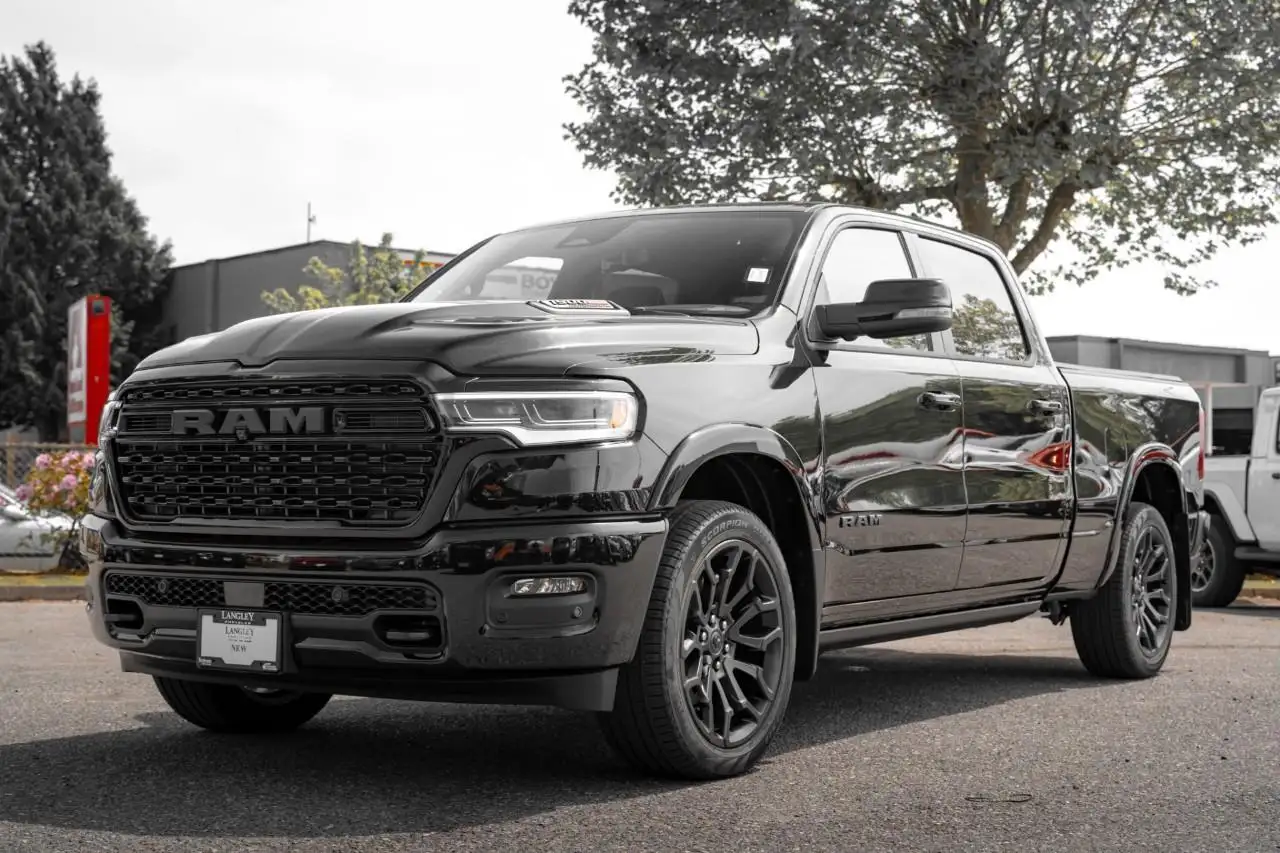 RAM 1500 снимка RAM 1500