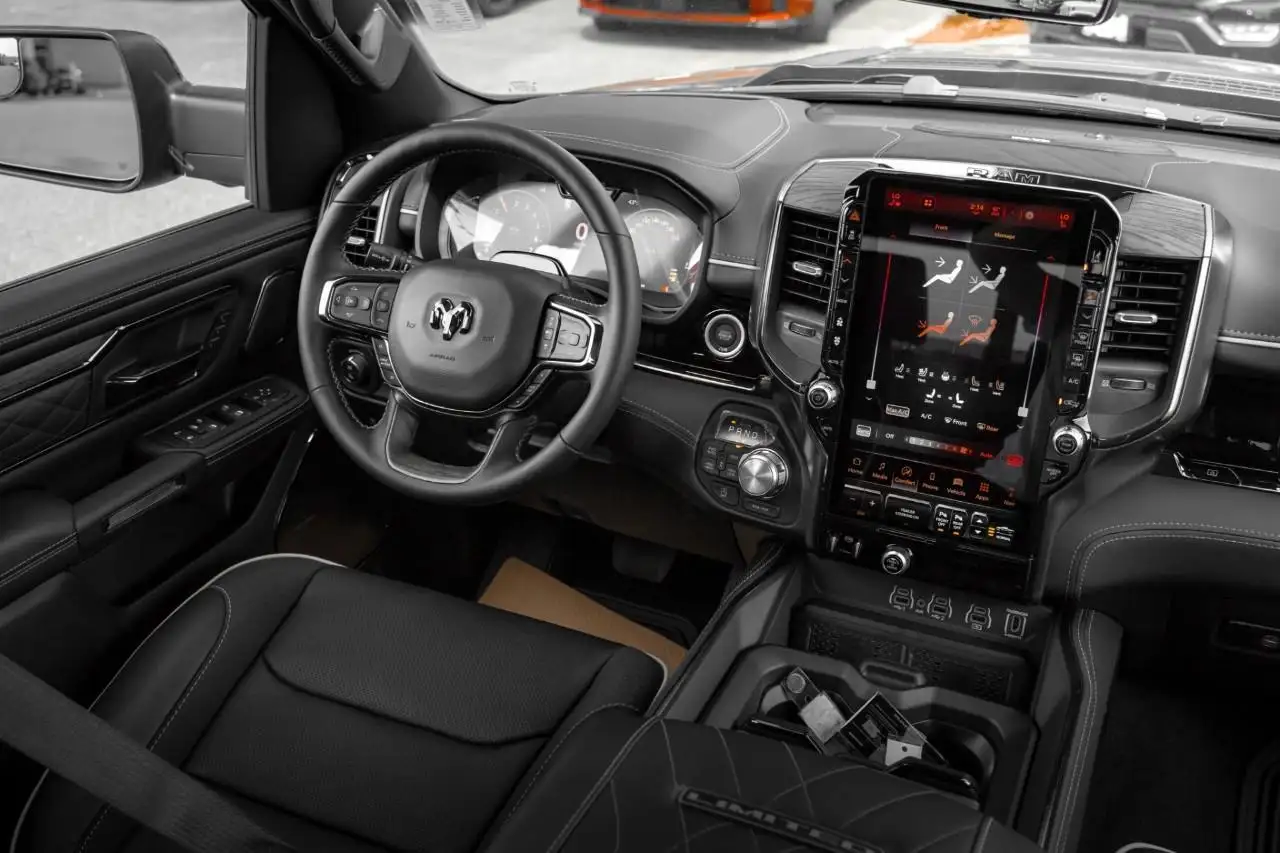 RAM 1500 снимка RAM 1500