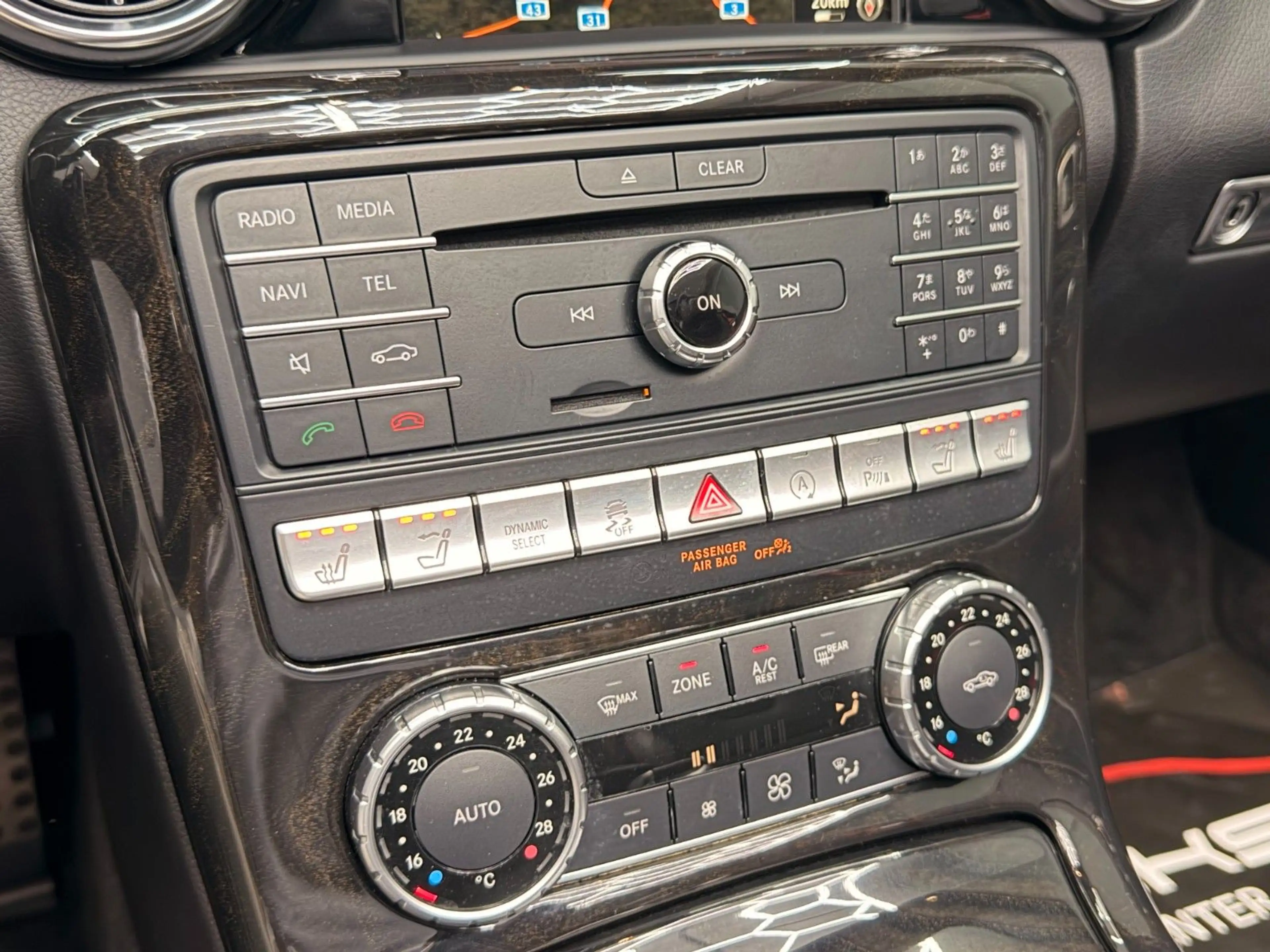 Mercedes-Benz SLC 43 AMG *Pano*MagicSky*Night*H&K*Airscarf*RFK* — photo 15