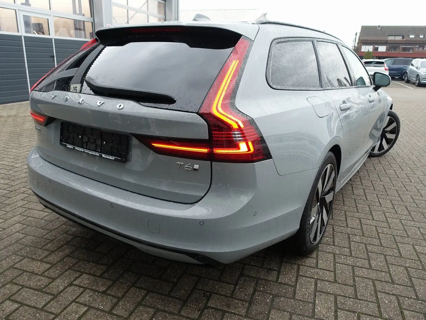Volvo V90 Plus Dark T6 AWD/Pano/H&K/BLS/360°/Panorama Grau - 2